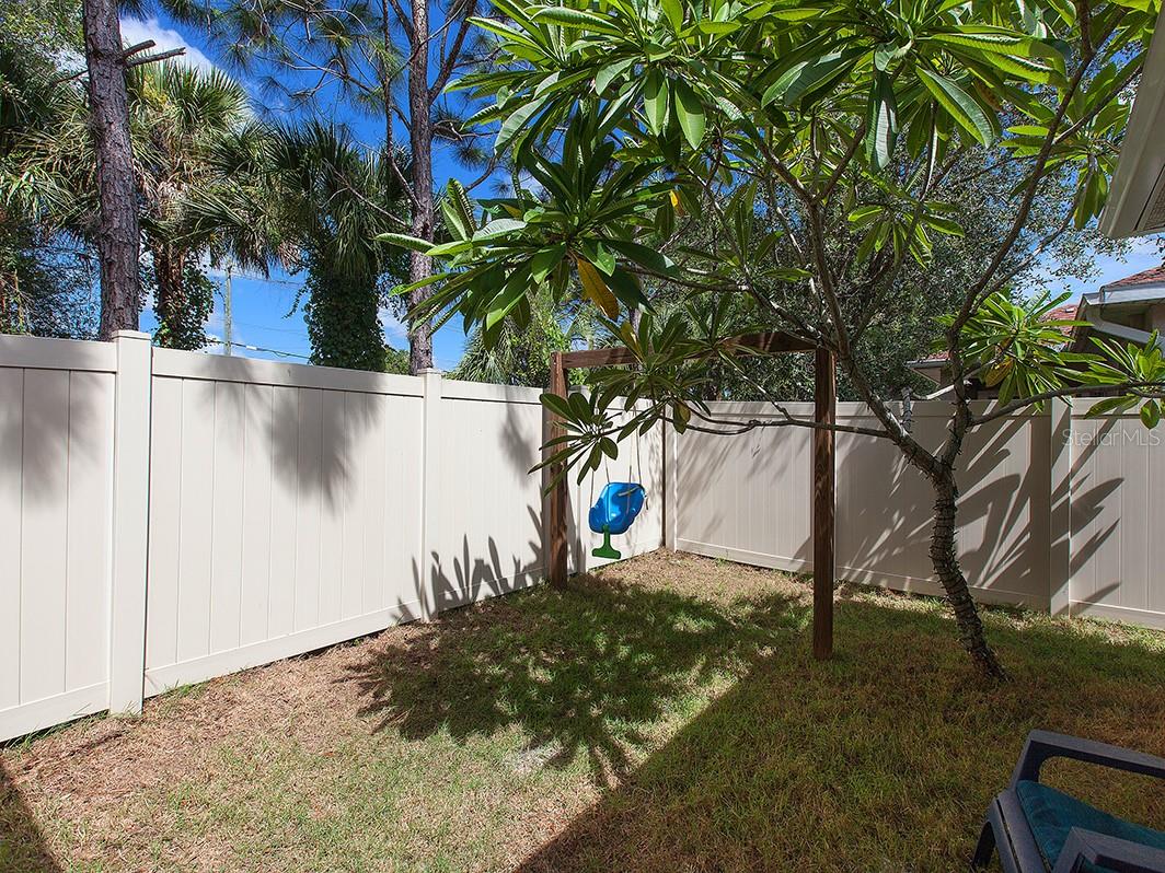 Image 15 of 32 For 1331 Daryl Drive