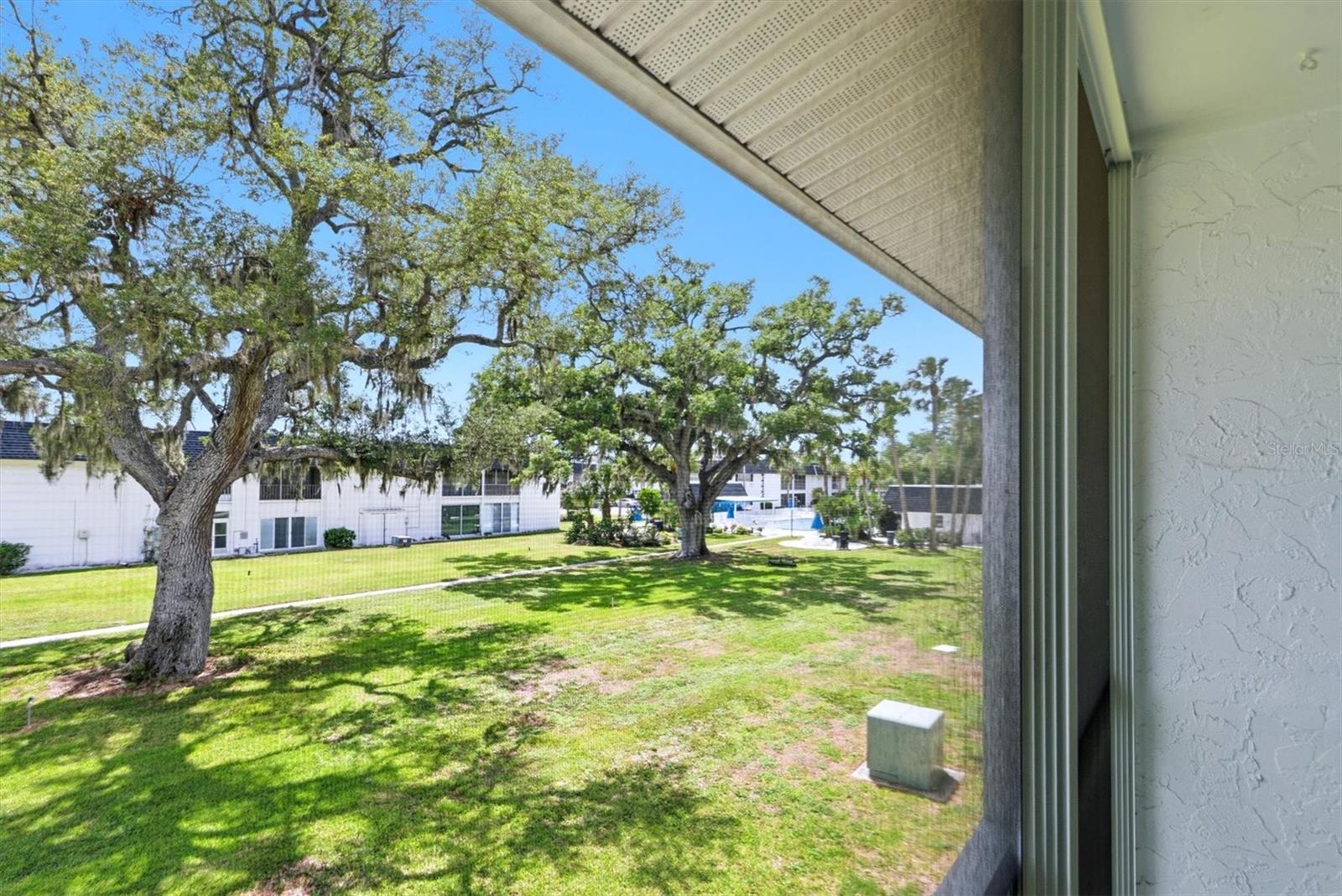 Image 24 of 44 For 202 46th Avenue Terrace W 404