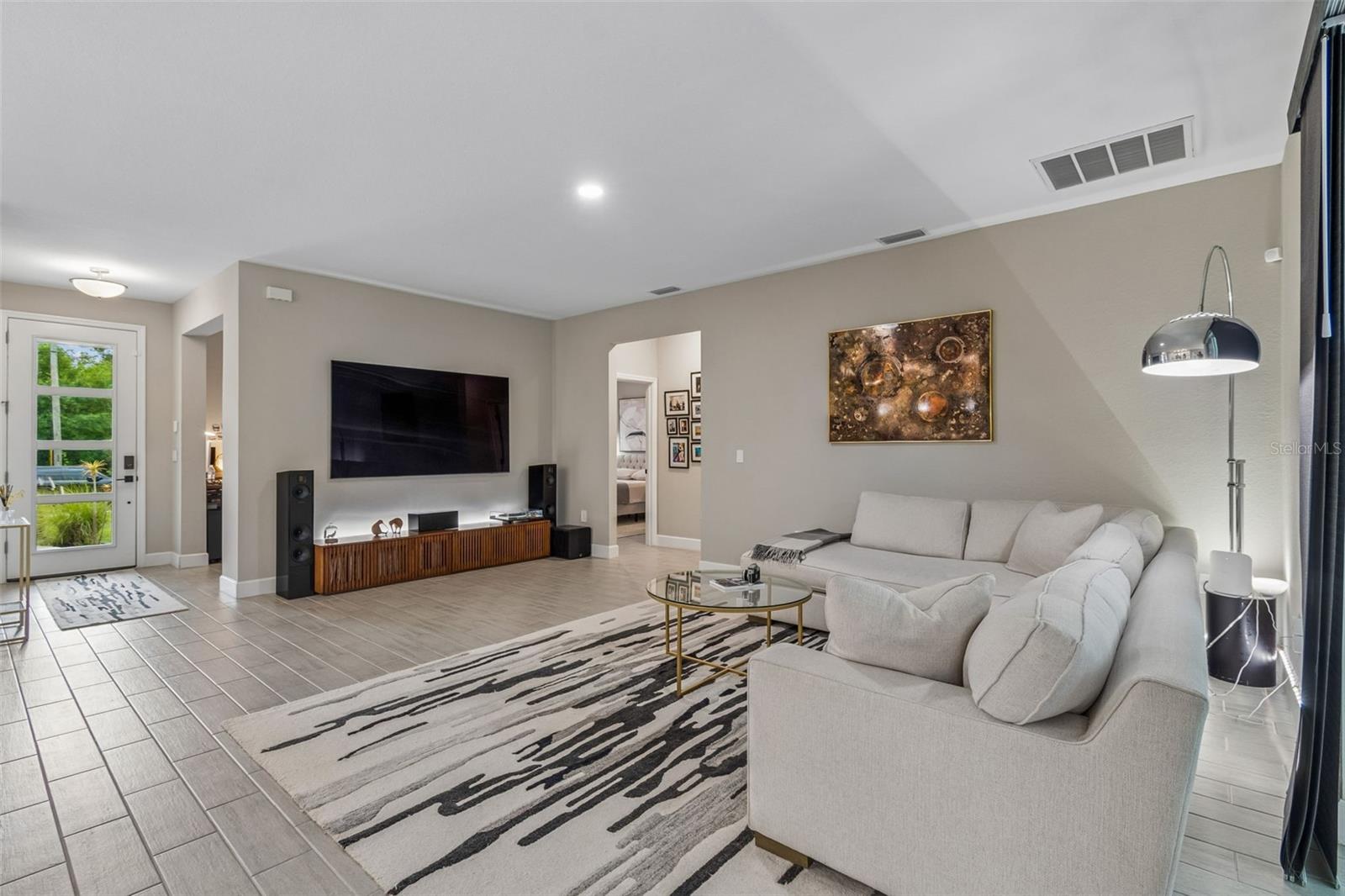 Image 16 of 77 For 4916 Hader Road