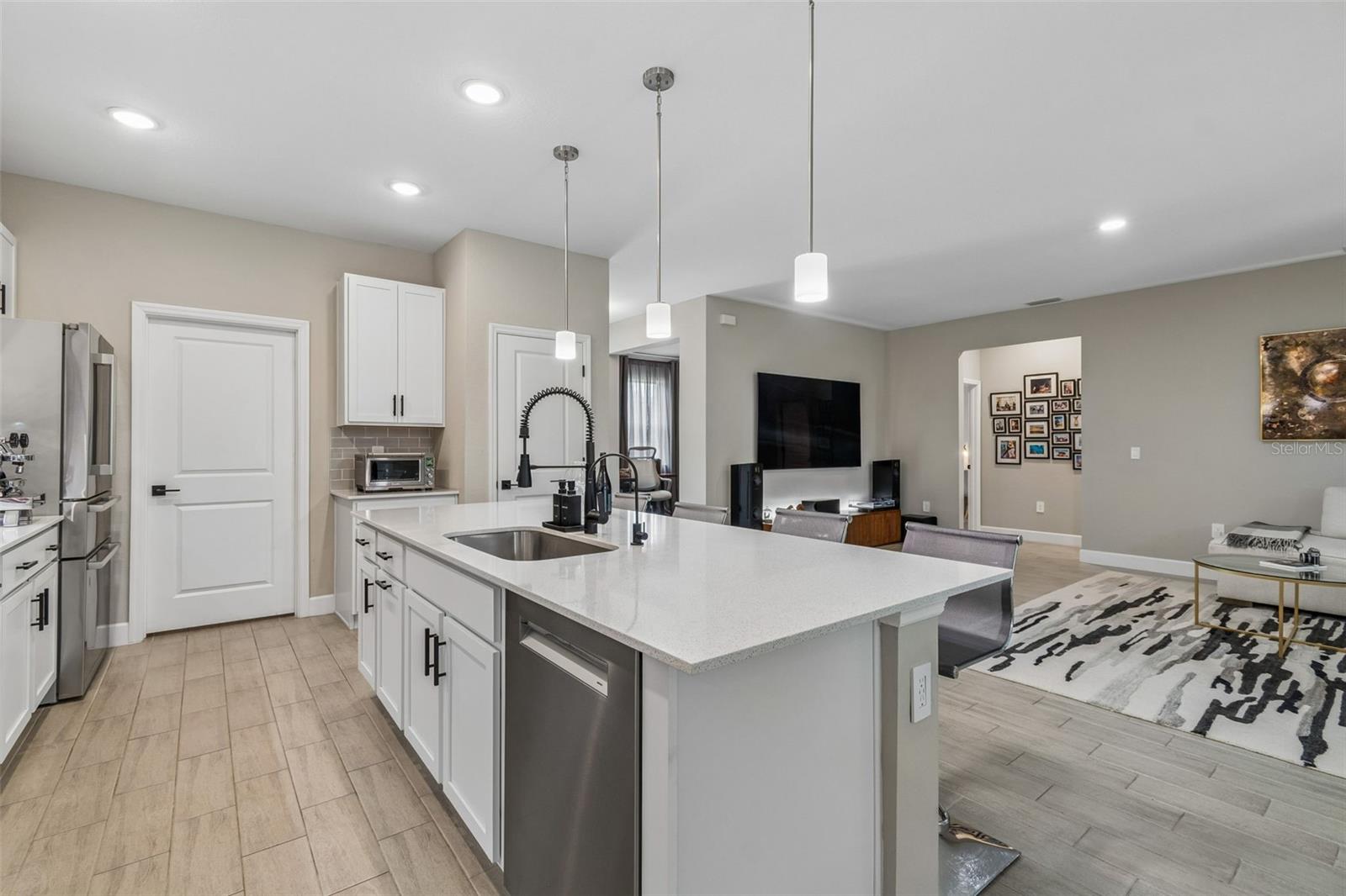 Image 24 of 77 For 4916 Hader Road