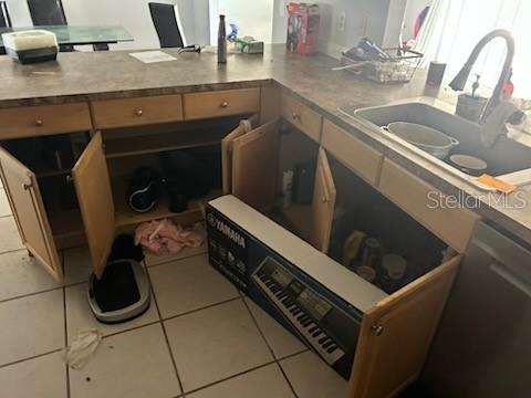 Image 10 of 11 For 365 Naranja Avenue