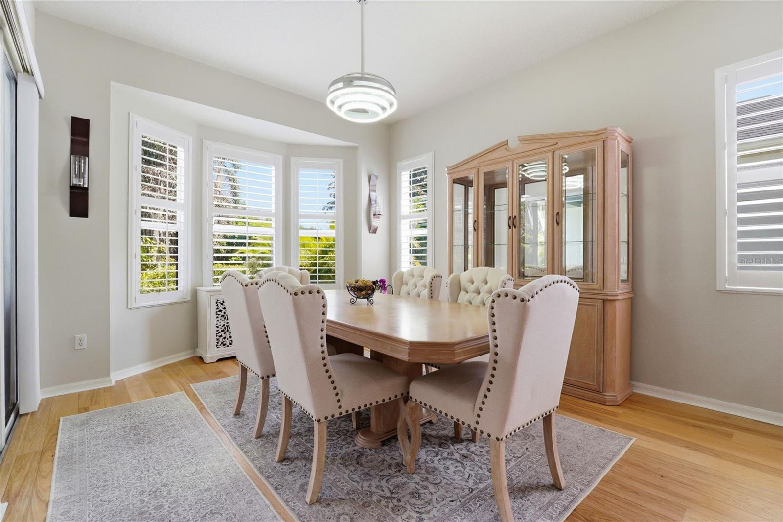 Image 18 of 37 For 132 Tall Trees Court