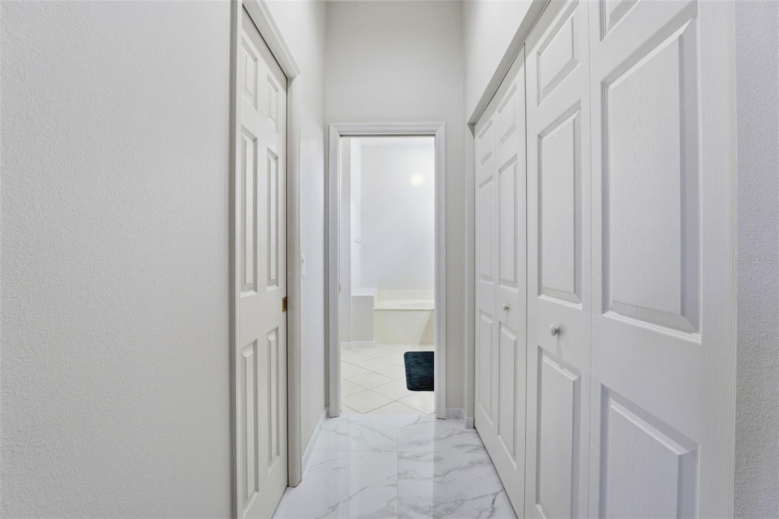 Image 21 of 37 For 132 Tall Trees Court