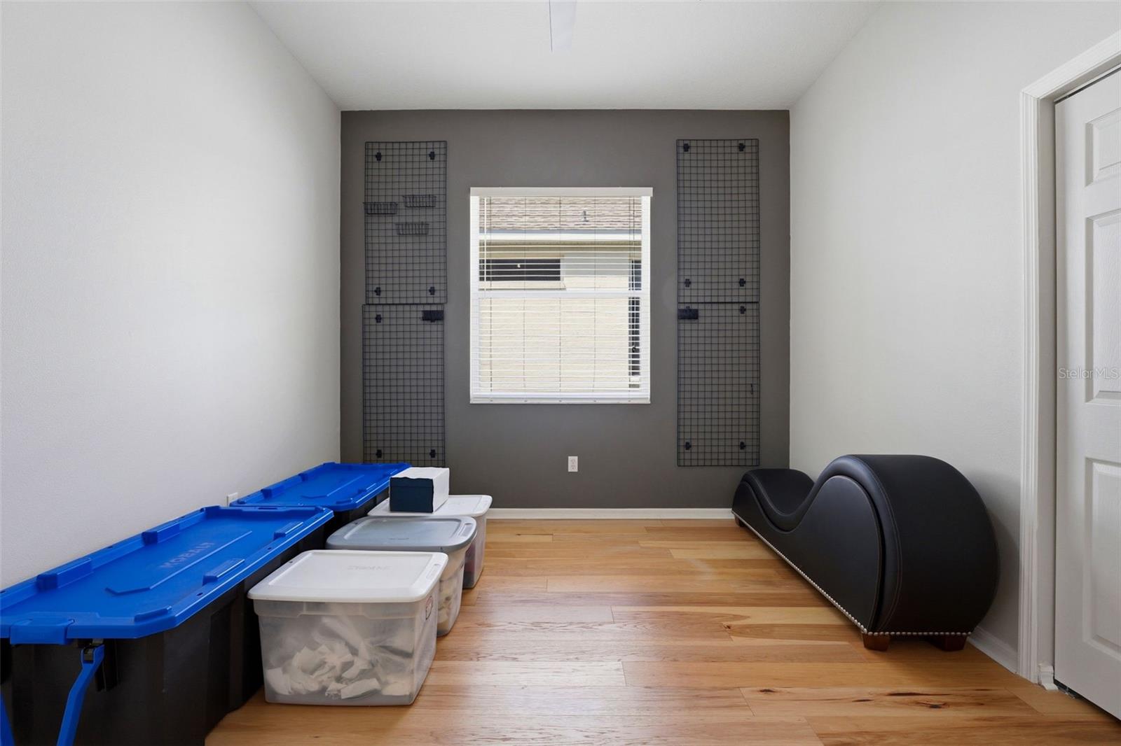 Image 25 of 37 For 132 Tall Trees Court