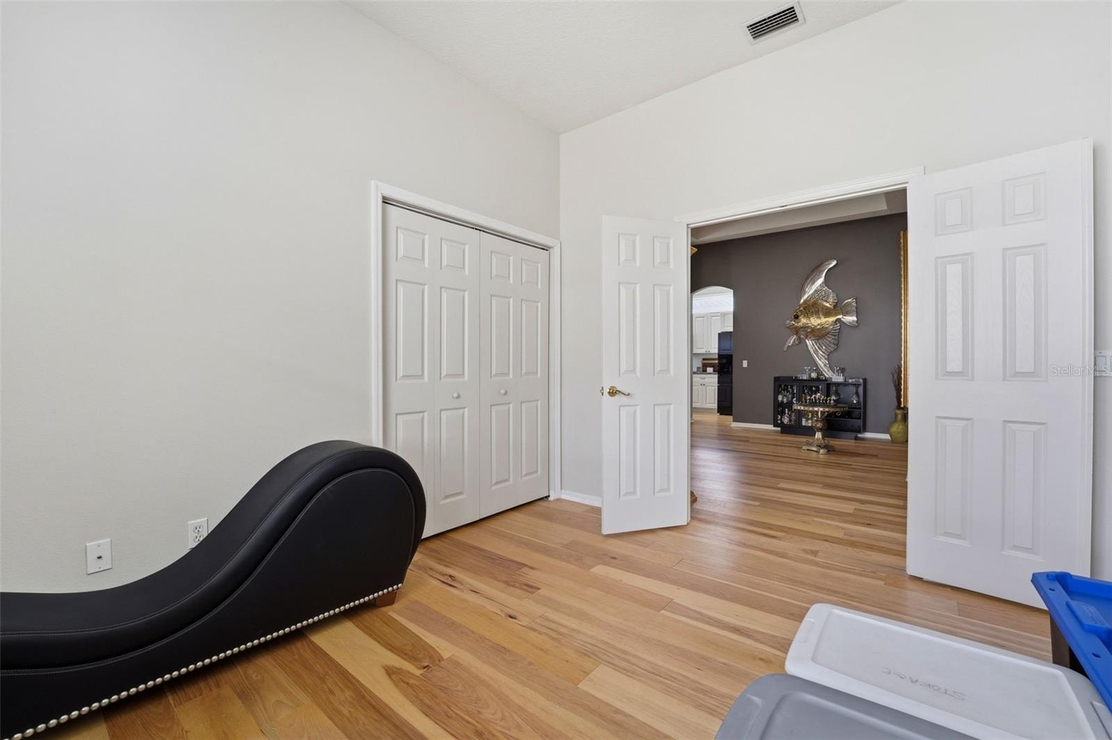 Image 26 of 37 For 132 Tall Trees Court