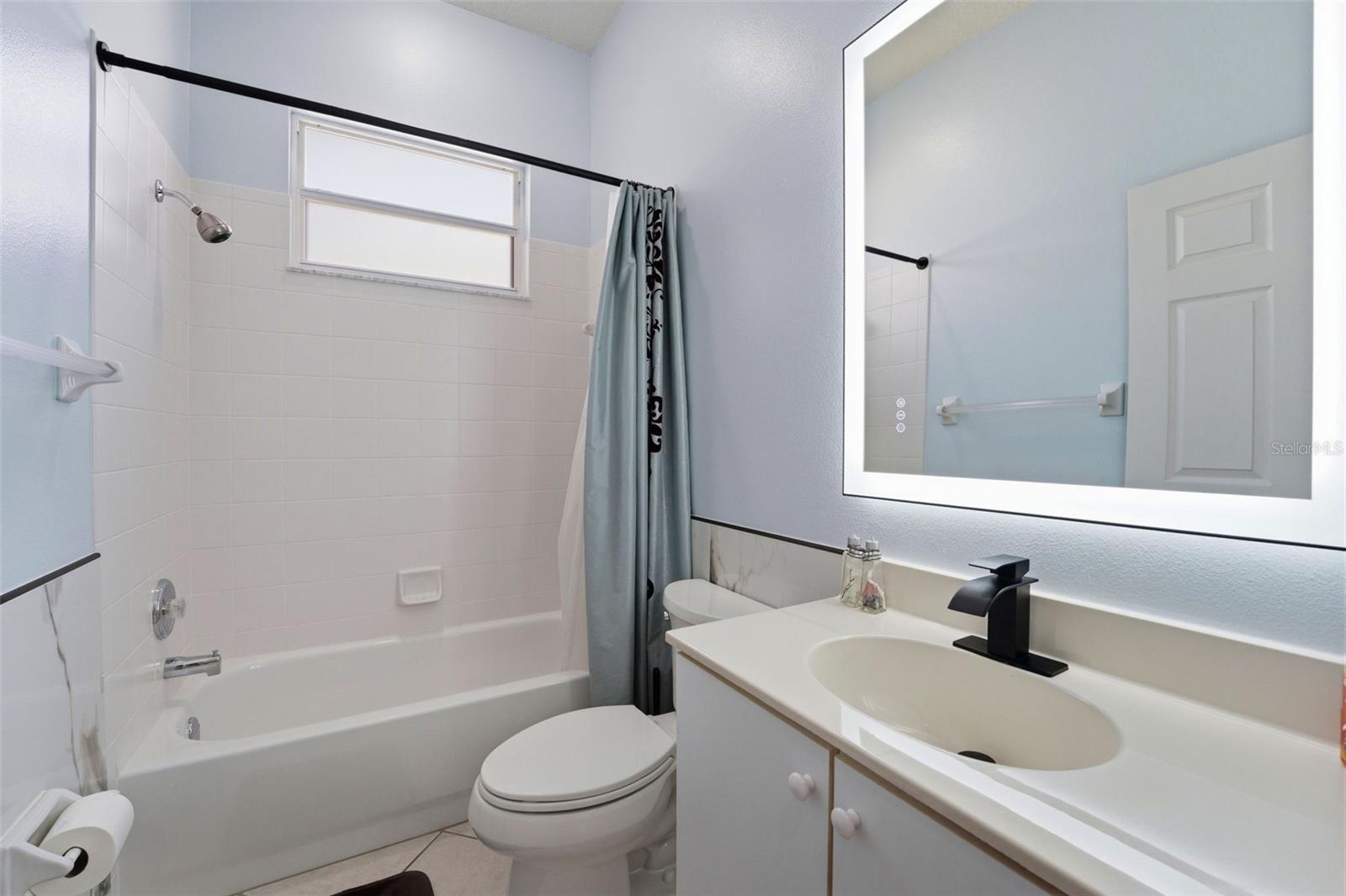 Image 28 of 37 For 132 Tall Trees Court