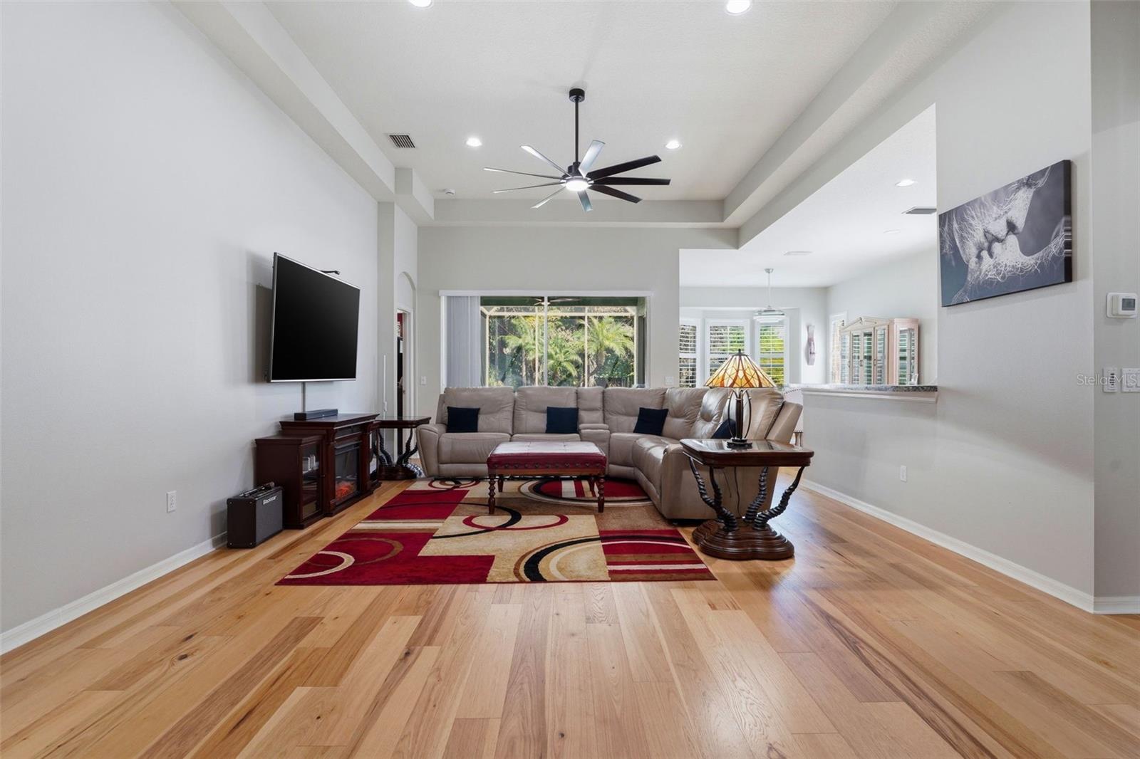 Image 7 of 37 For 132 Tall Trees Court