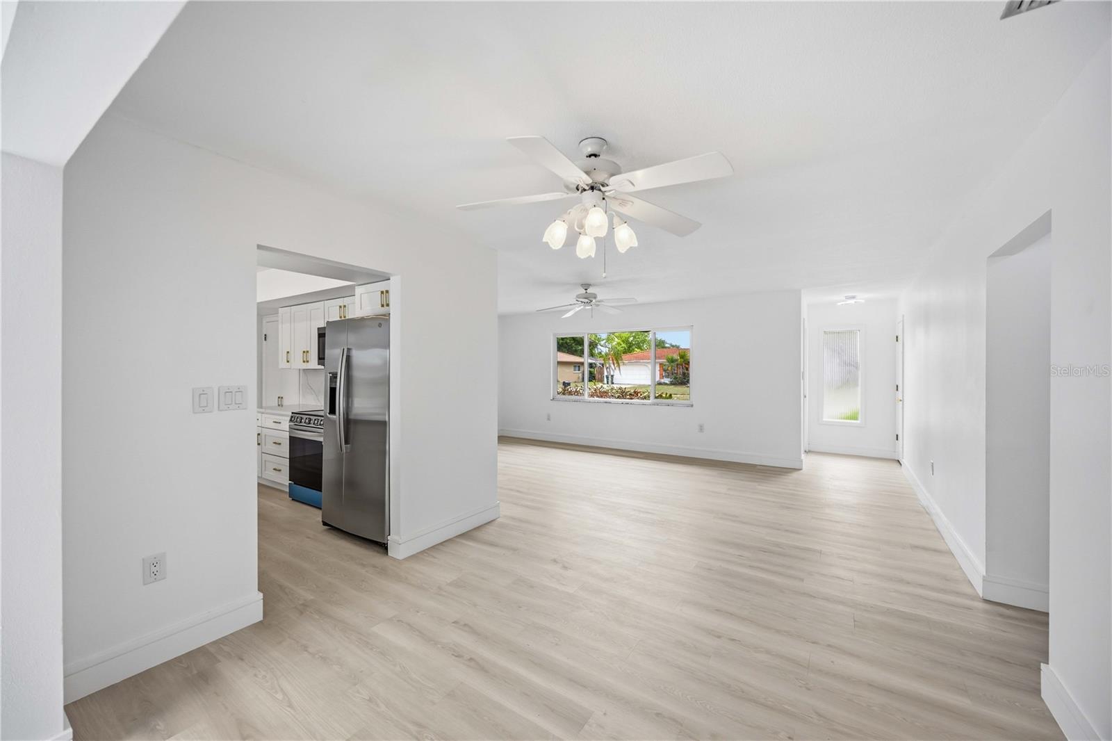 Image 11 of 47 For 2501 Cass Street