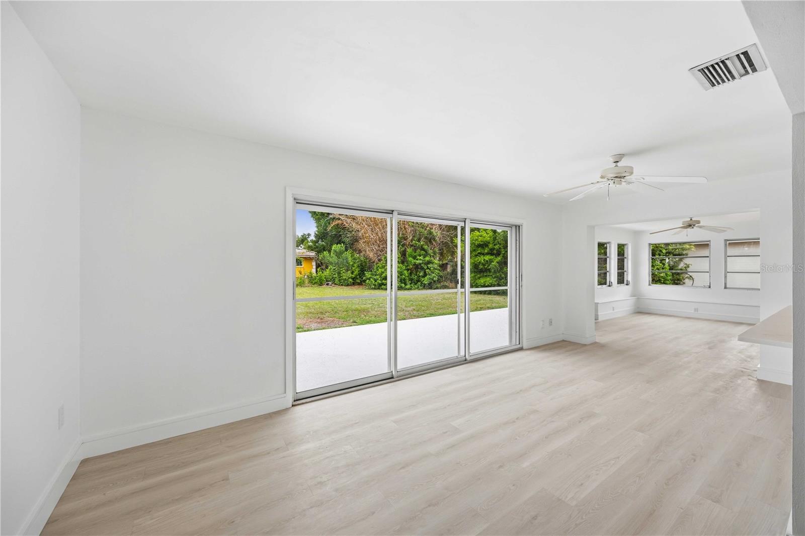 Image 14 of 47 For 2501 Cass Street