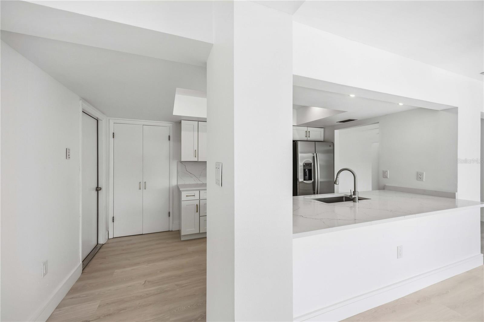 Image 18 of 47 For 2501 Cass Street