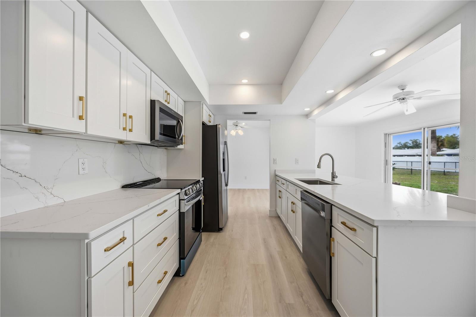 Image 21 of 47 For 2501 Cass Street