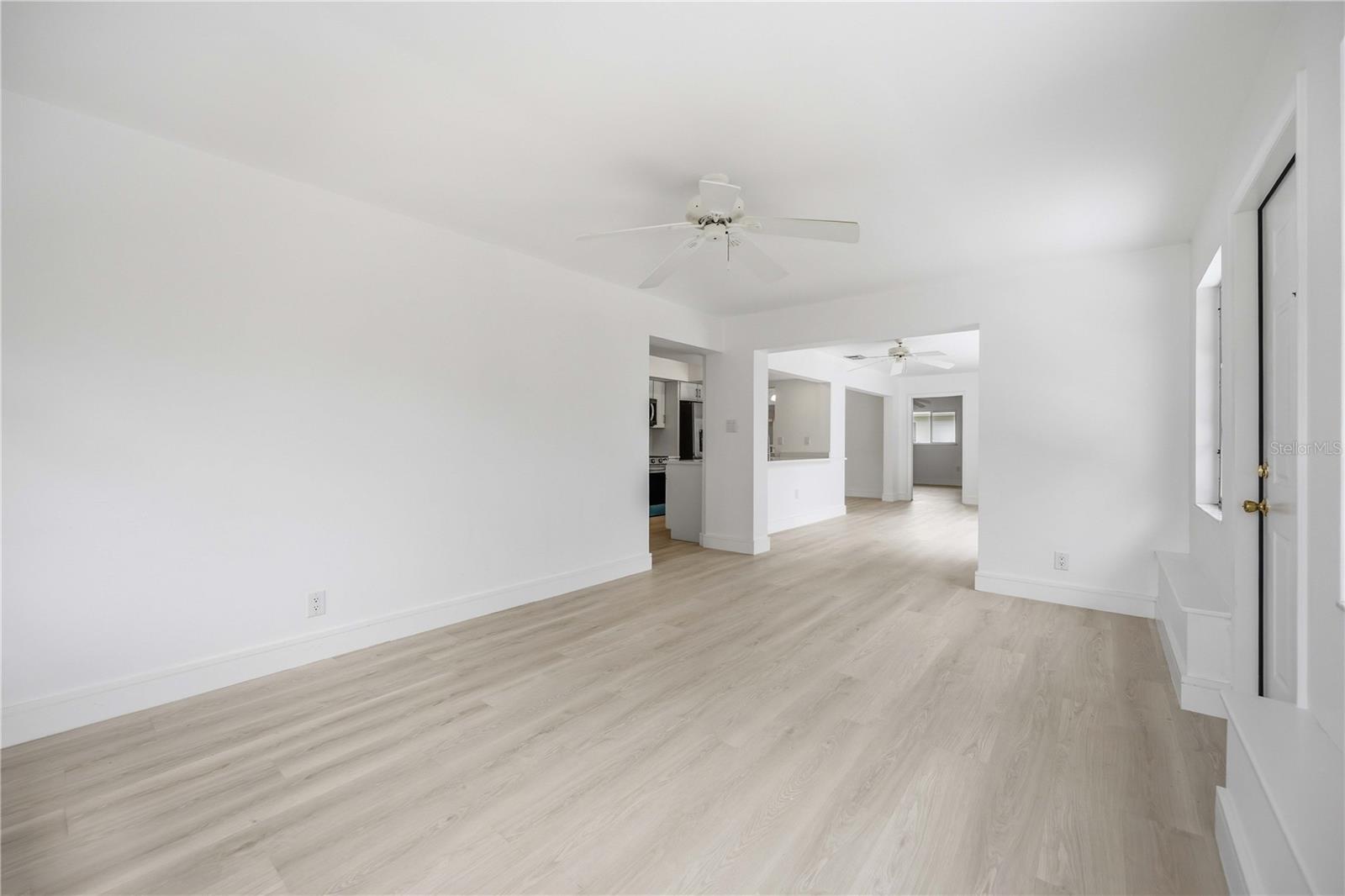 Image 29 of 47 For 2501 Cass Street