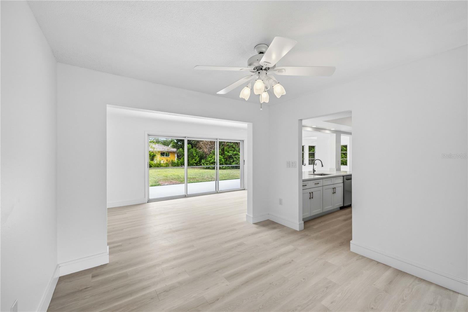 Image 9 of 47 For 2501 Cass Street