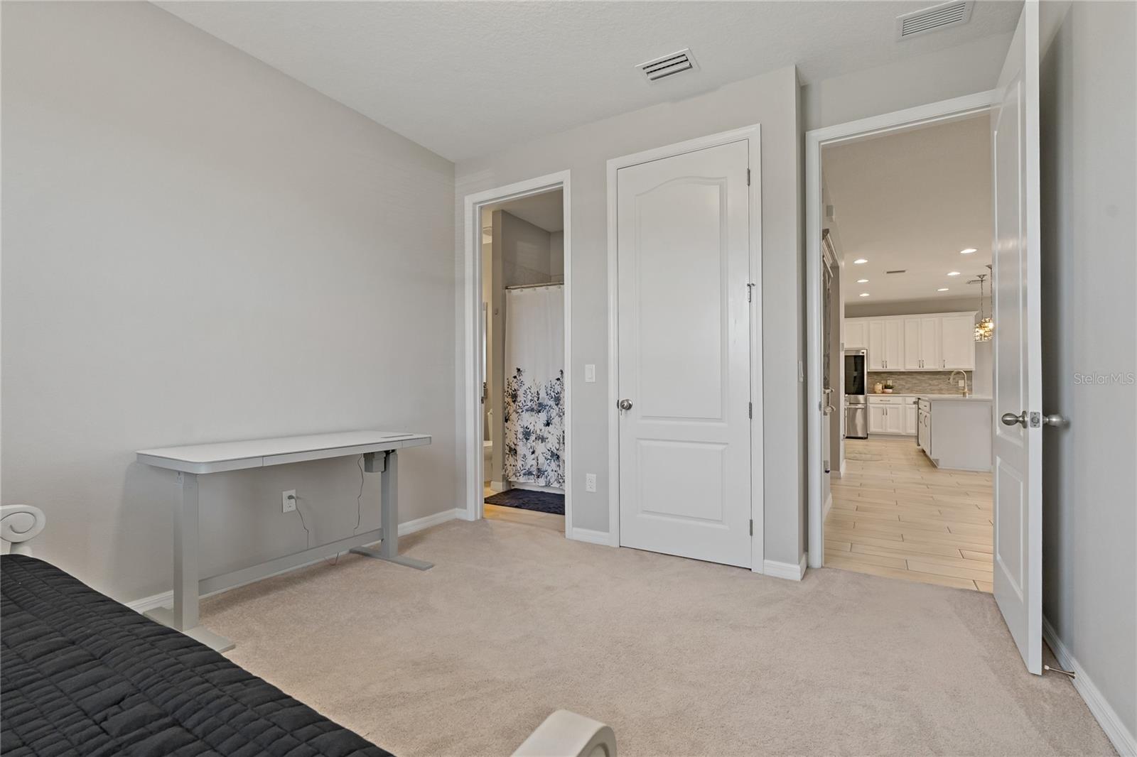 Image 33 of 70 For 4604 Tobermory Way