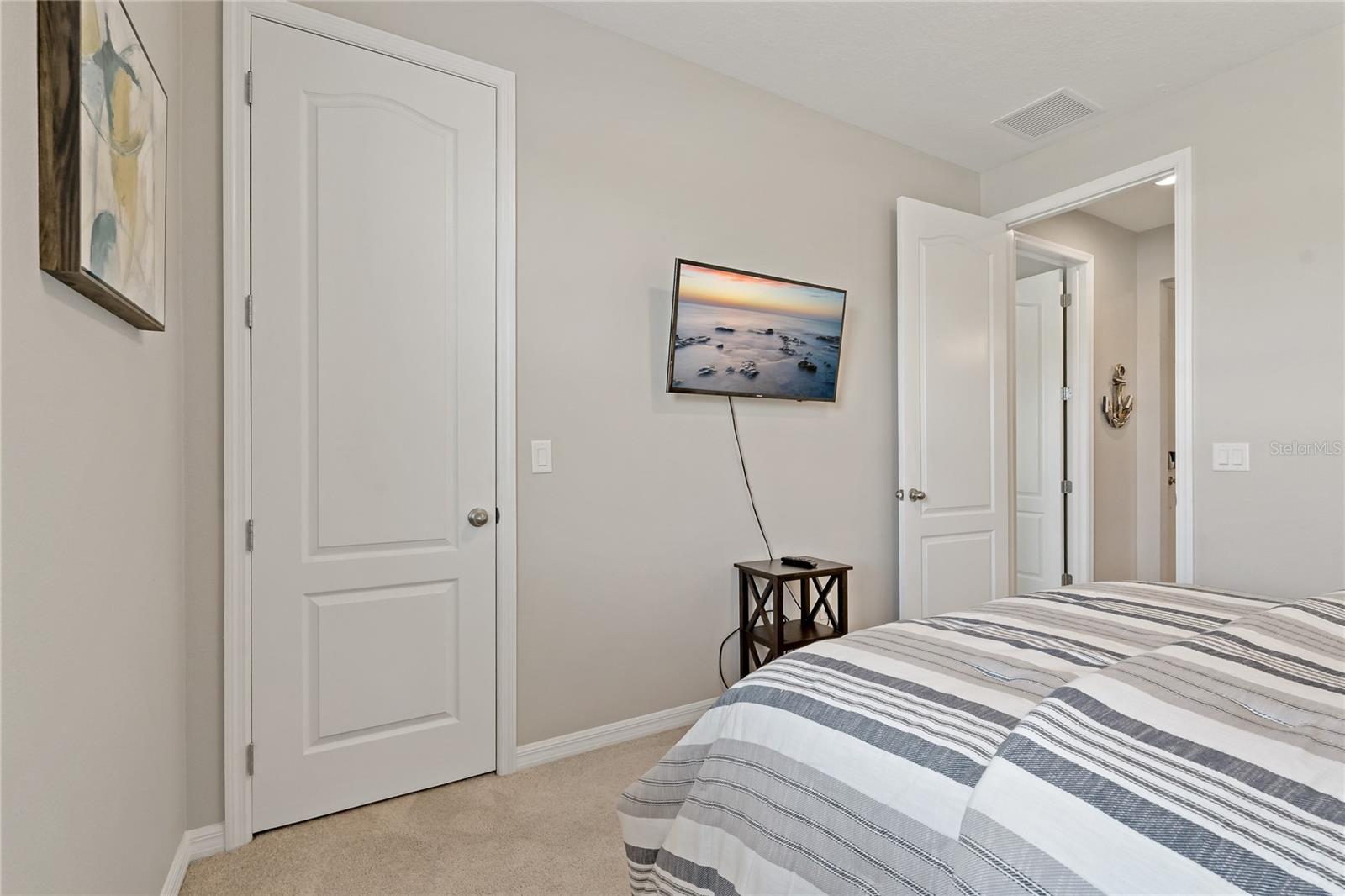 Image 41 of 70 For 4604 Tobermory Way