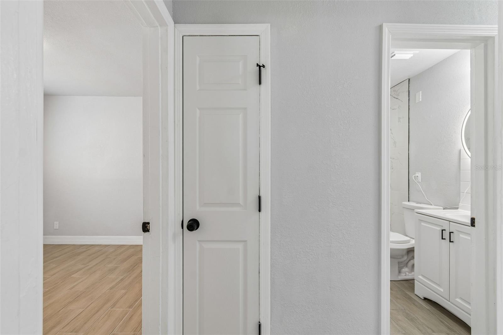 Image 22 of 91 For 2309 21st Avenue W