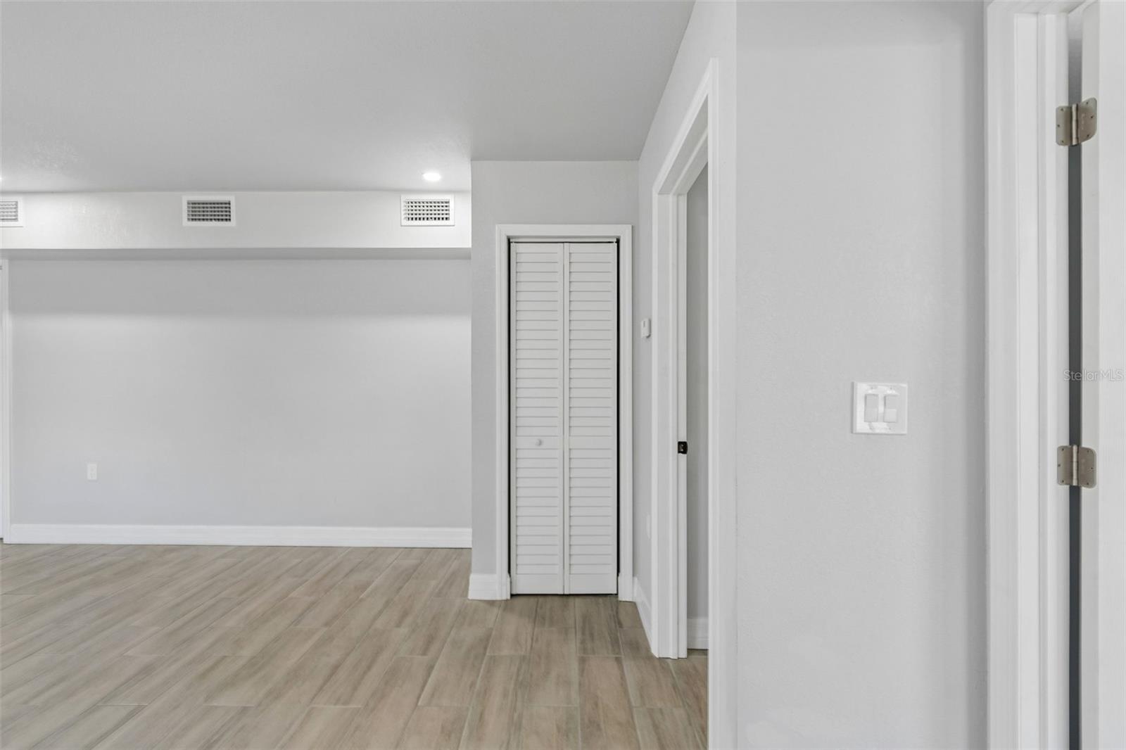 Image 68 of 91 For 2309 21st Avenue W