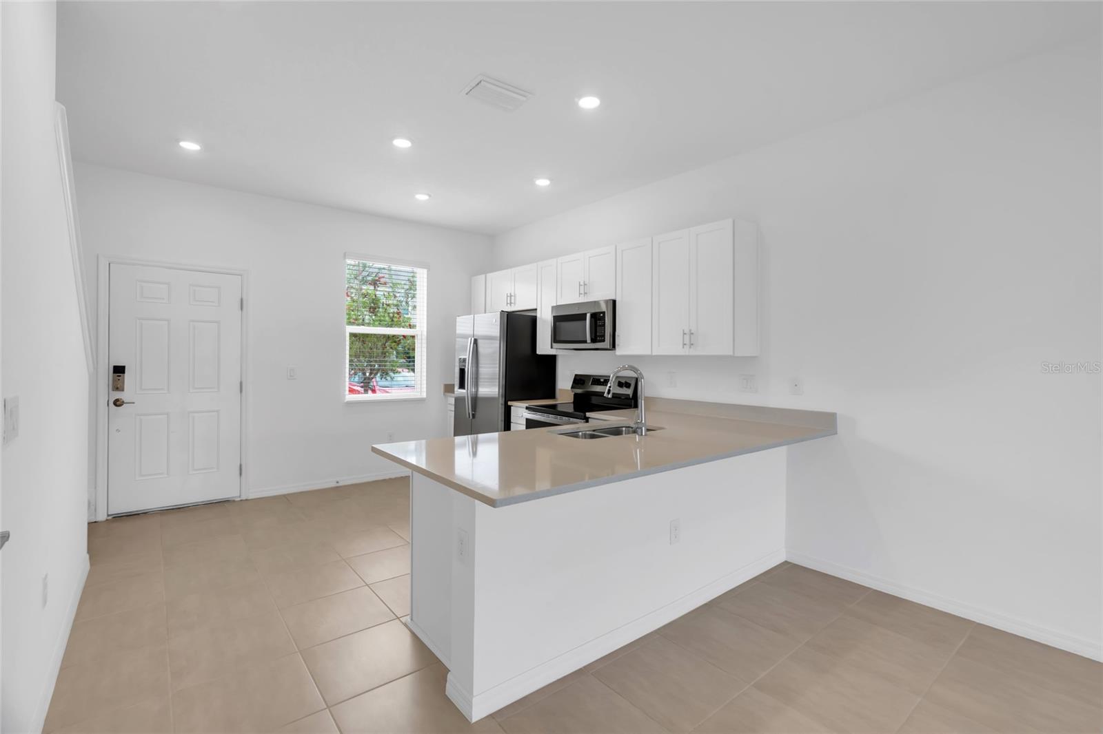 Image 10 of 78 For 8765 Daybreak Street