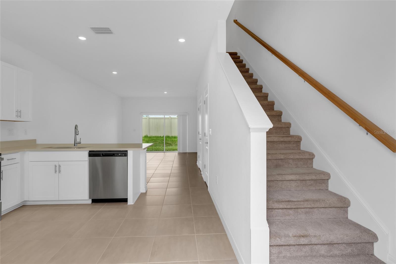 Image 16 of 78 For 8765 Daybreak Street