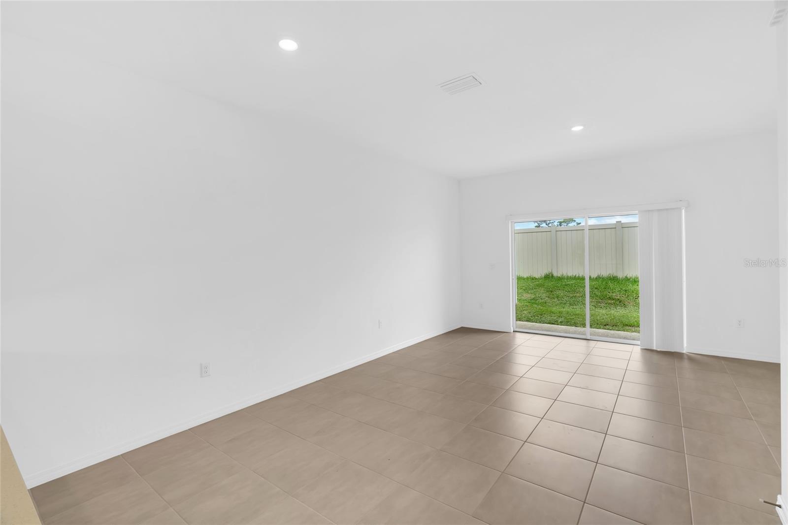 Image 5 of 78 For 8765 Daybreak Street