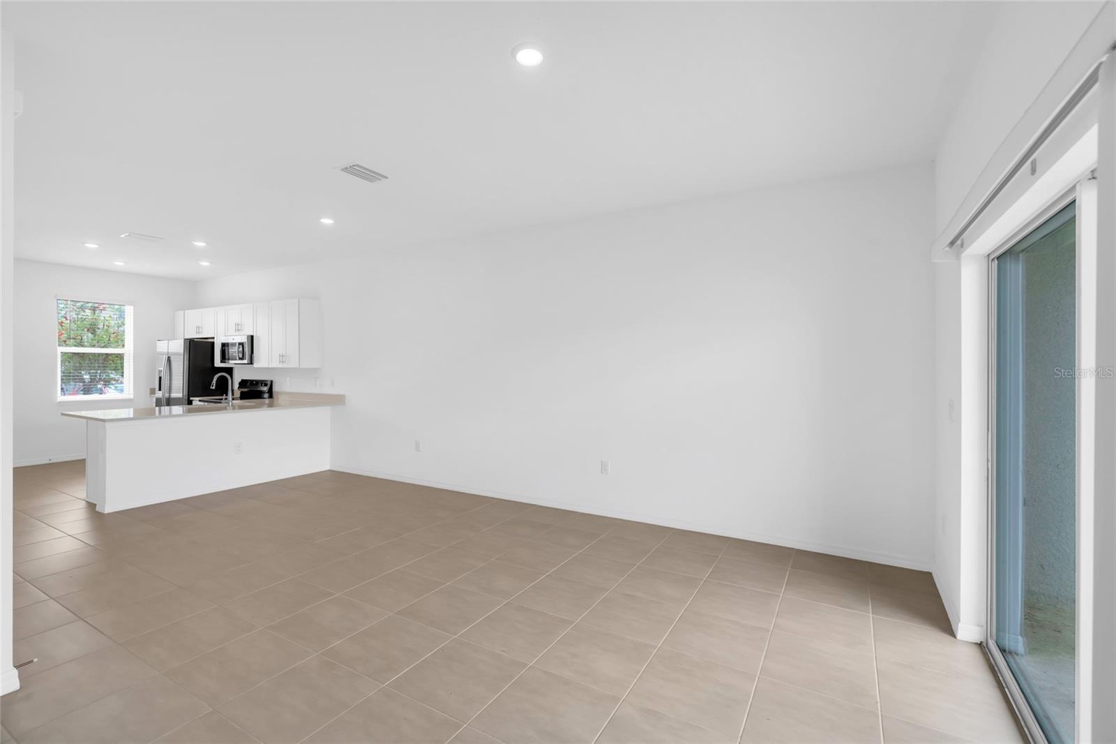 Image 7 of 78 For 8765 Daybreak Street