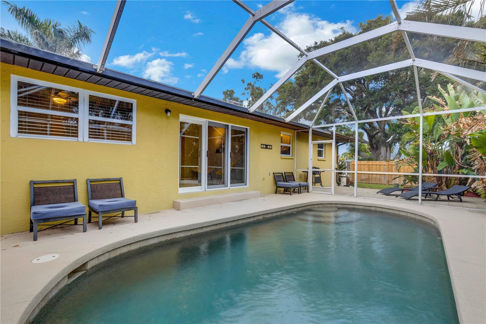 Image 5 of 19 For 251 Plantation Road