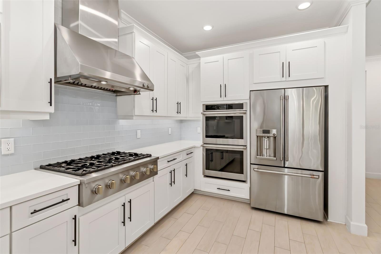 Image 19 of 64 For 4520 Pond Brook Court