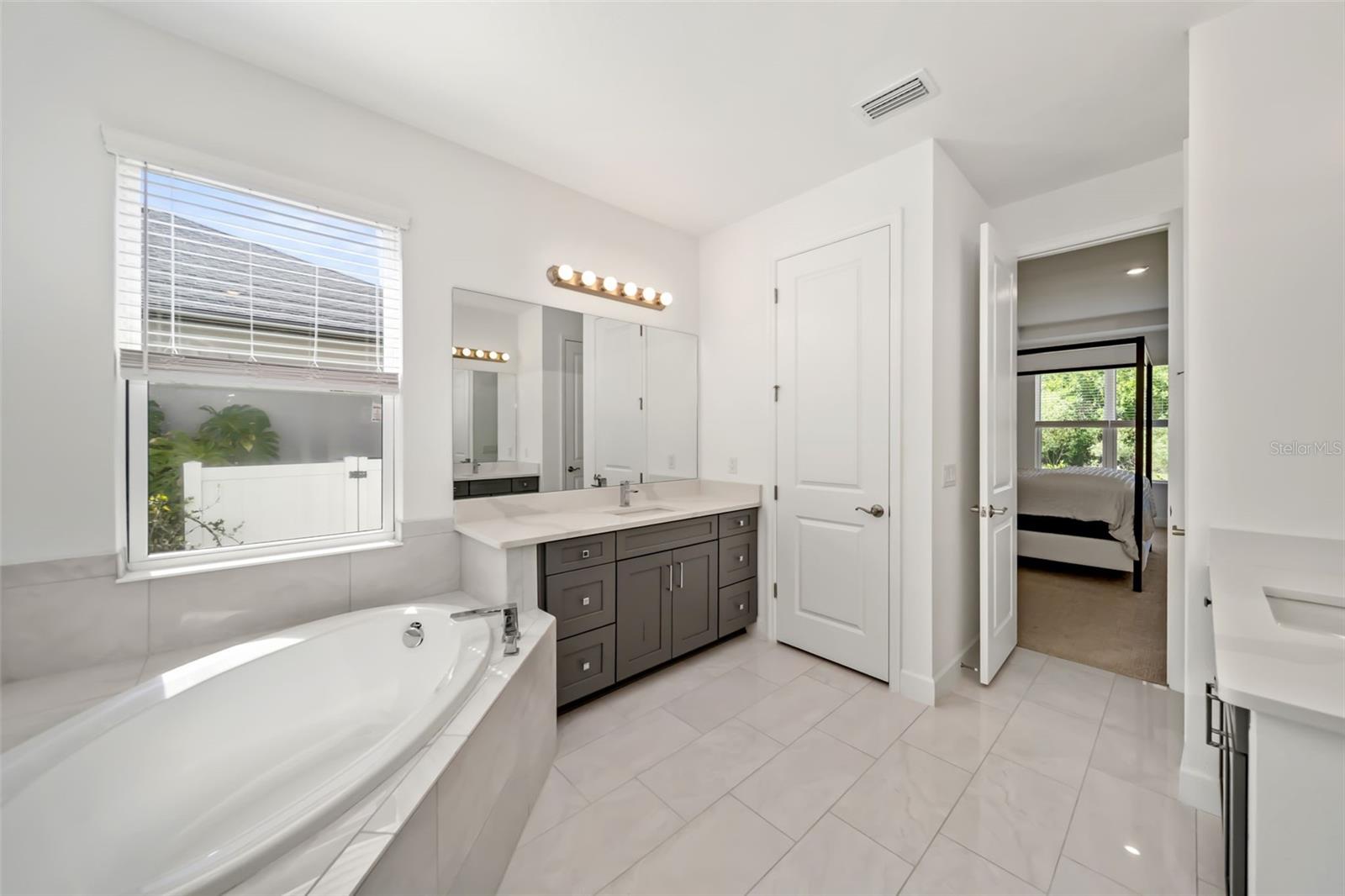 Image 28 of 64 For 4520 Pond Brook Court