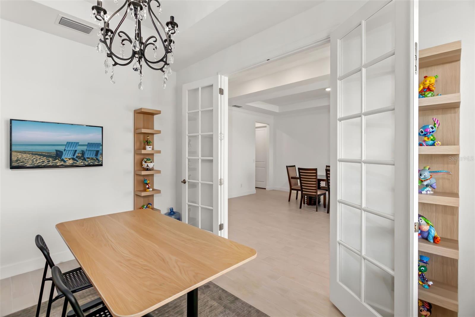 Image 8 of 64 For 4520 Pond Brook Court