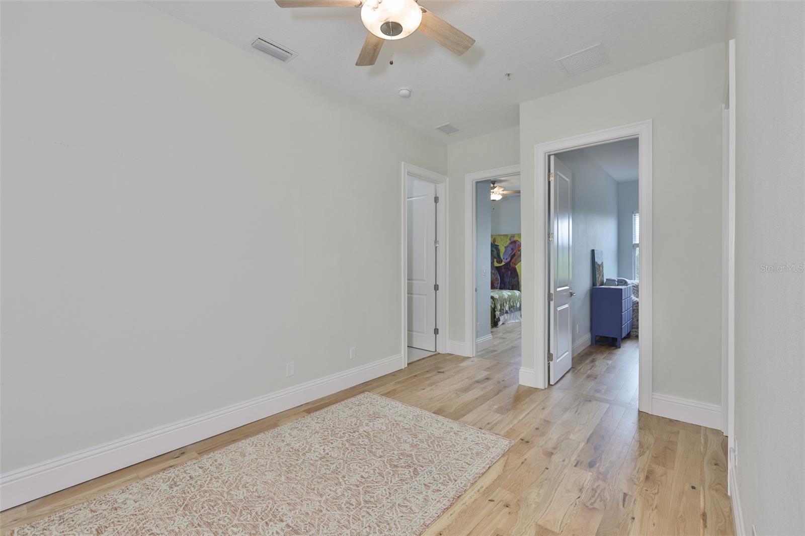 Image 26 of 41 For 7835 Hidden Creek Loop 102