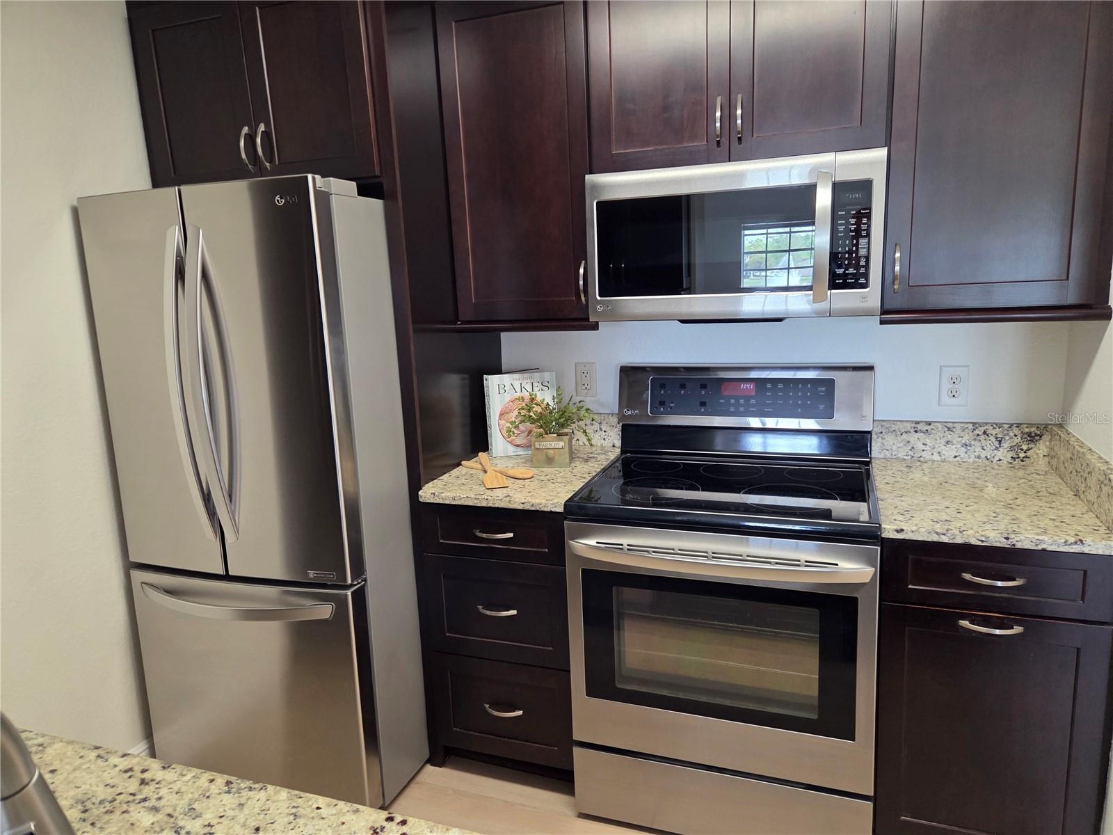 Image 13 of 30 For 8905 Manor Loop 205