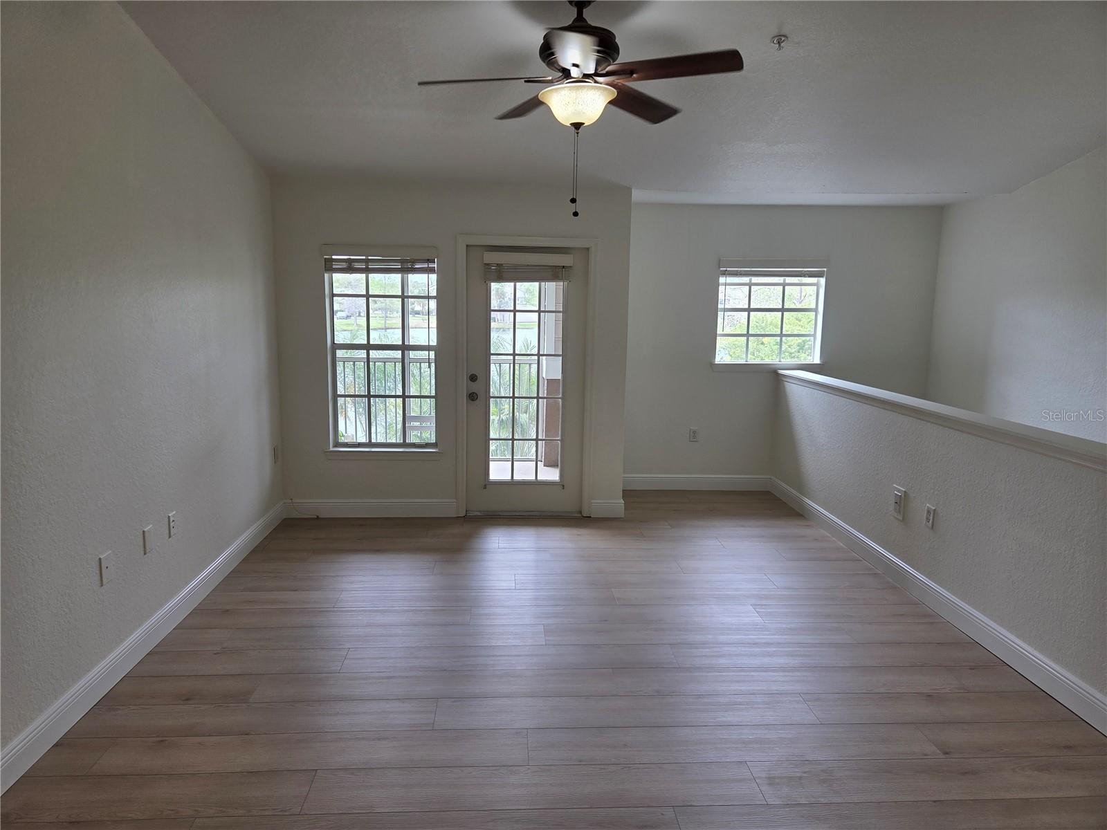 Image 7 of 30 For 8905 Manor Loop 205