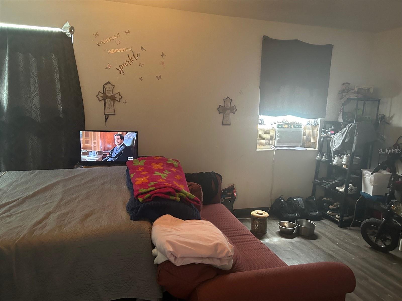 Image 6 of 9 For 2411 6th Street E