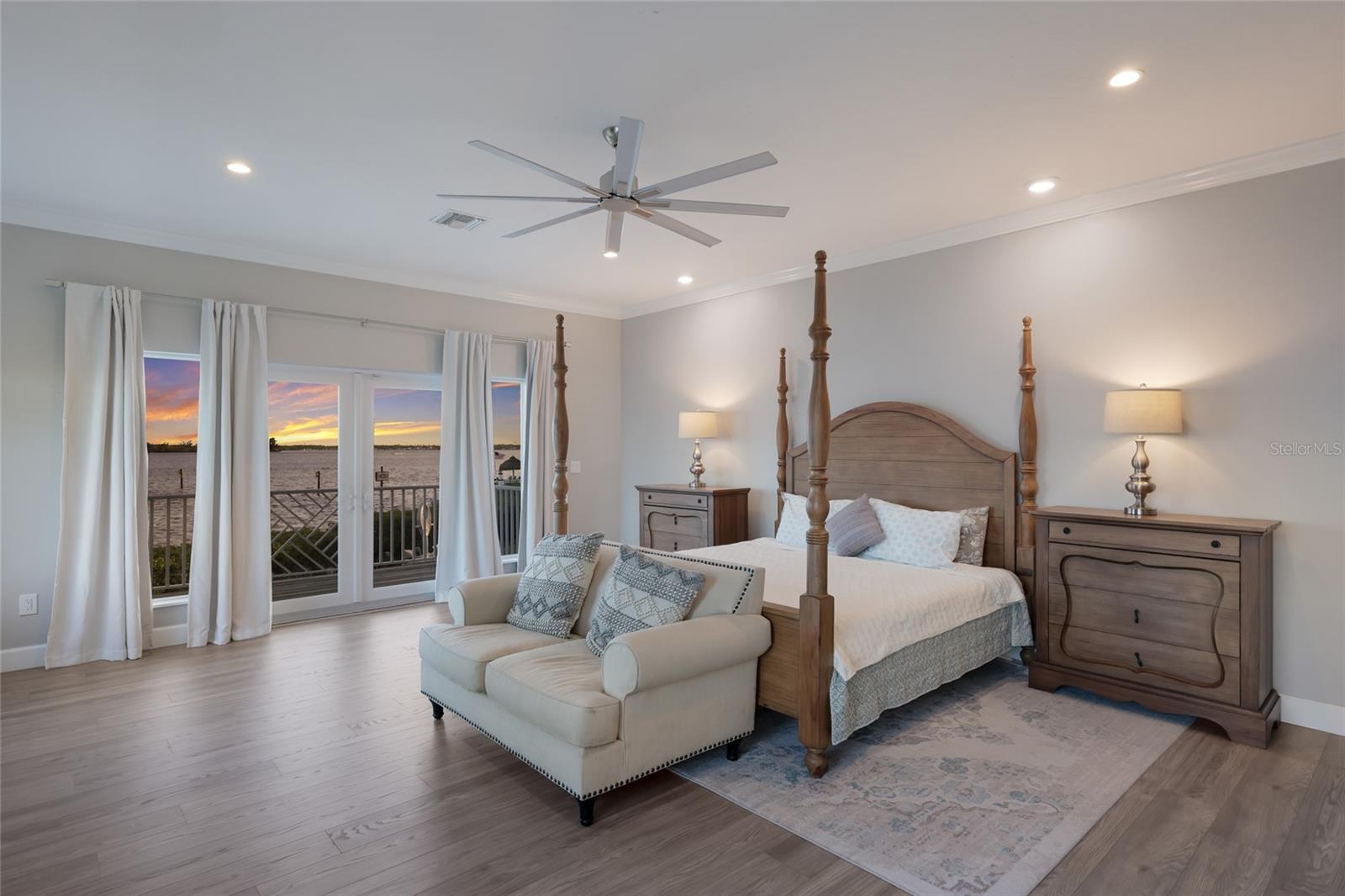 Image 32 of 96 For 806 Nancy Gamble Lane