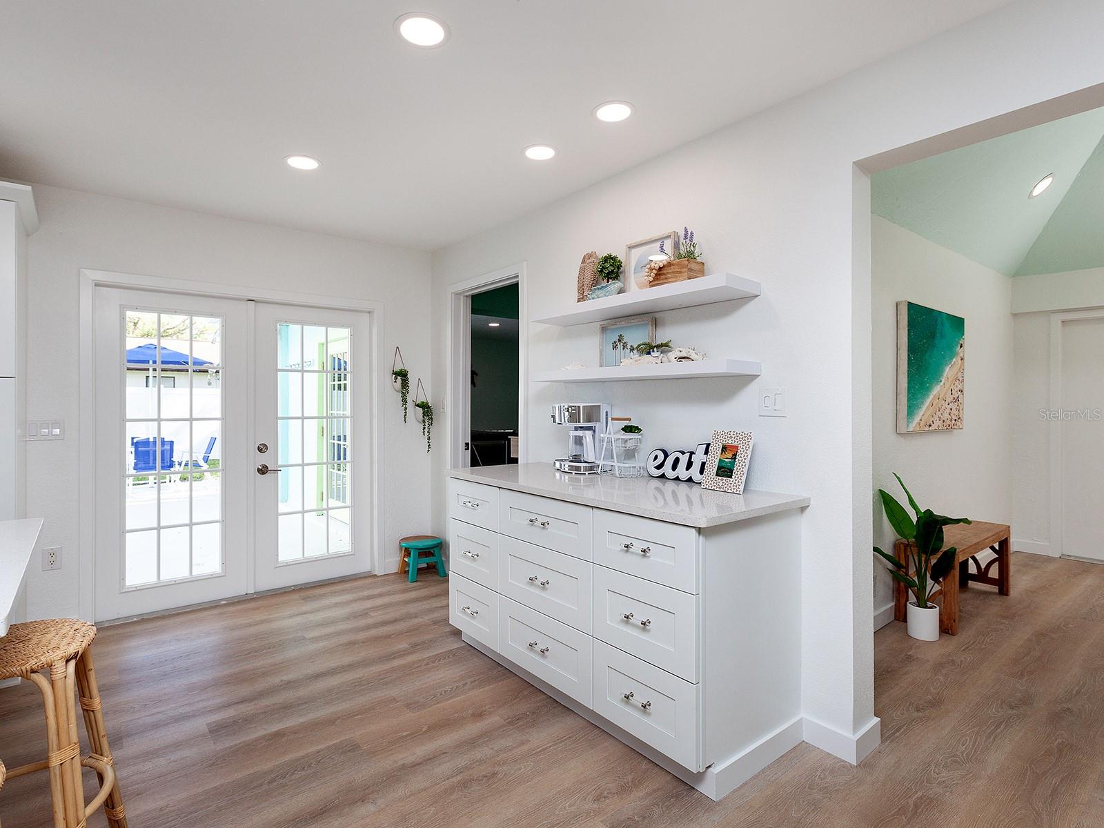 Image 12 of 47 For 3049 Wood Street