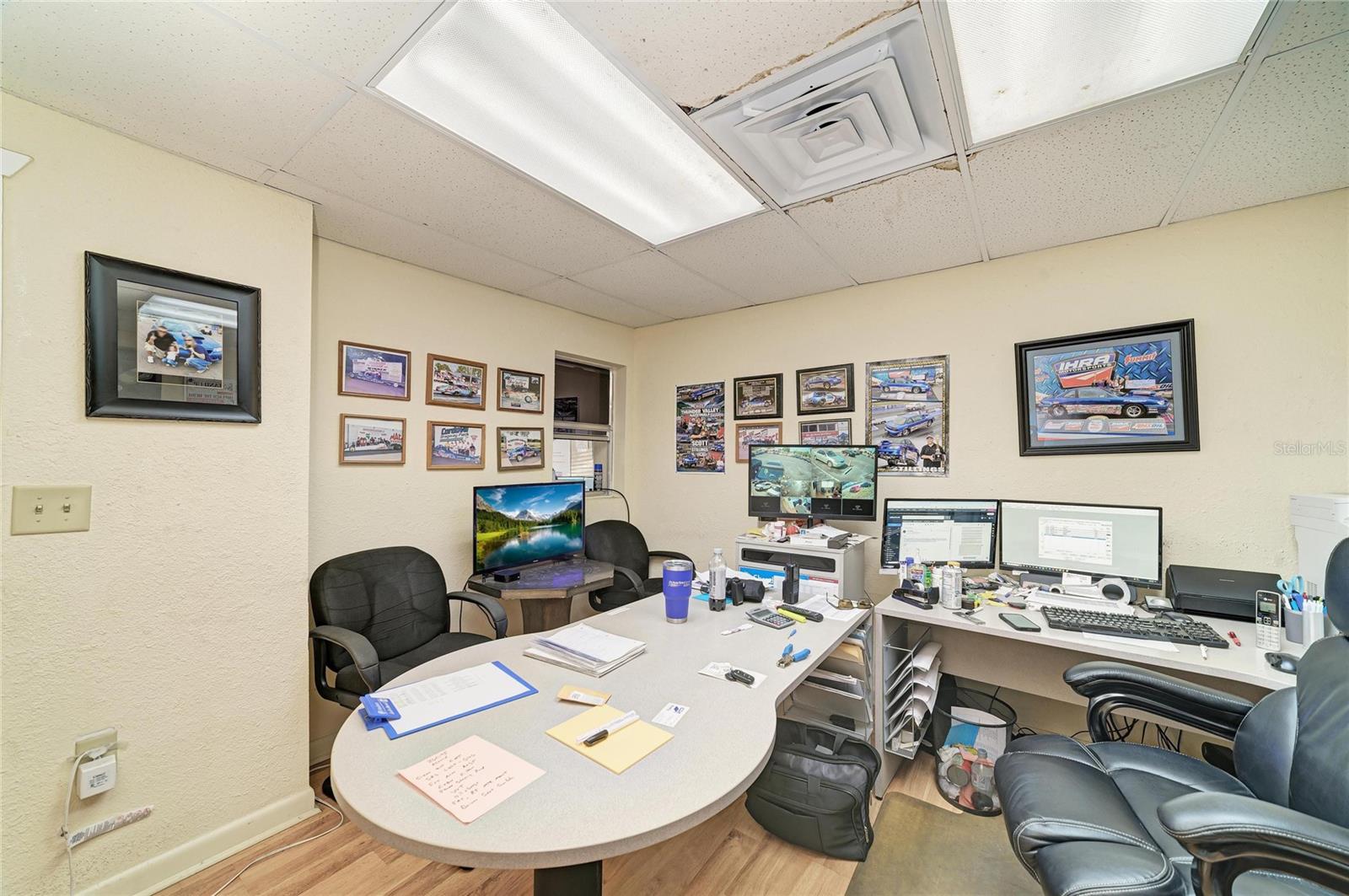 Image 17 of 41 For 2929 9th Street W