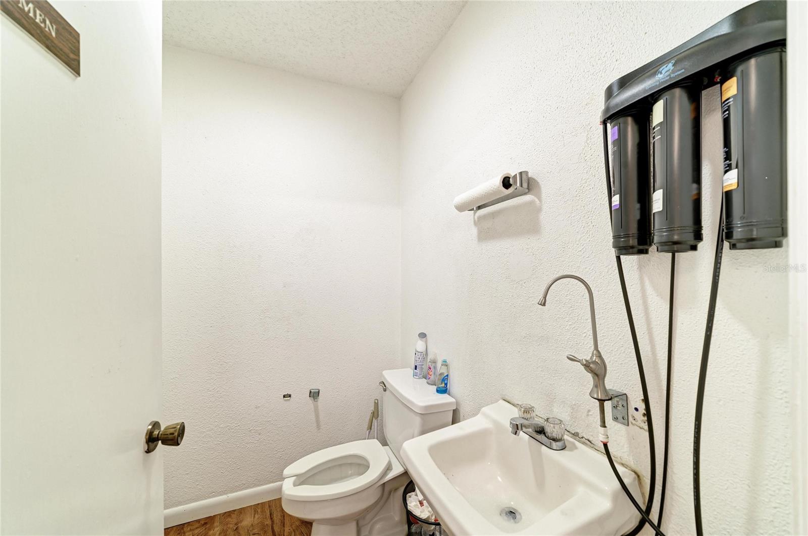 Image 21 of 41 For 2929 9th Street W