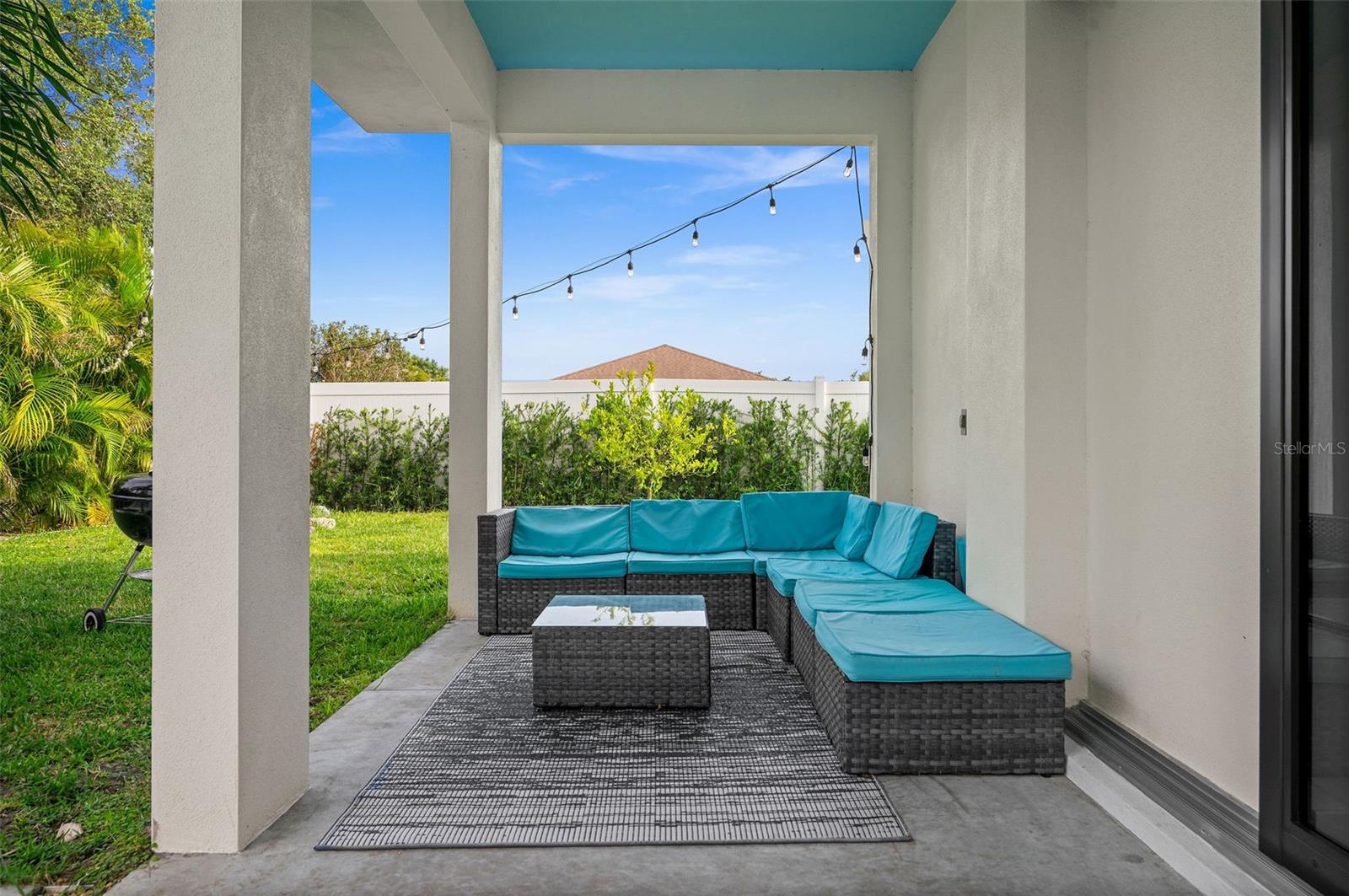 Listing photo id 20 for 5351 Moeller Avenue