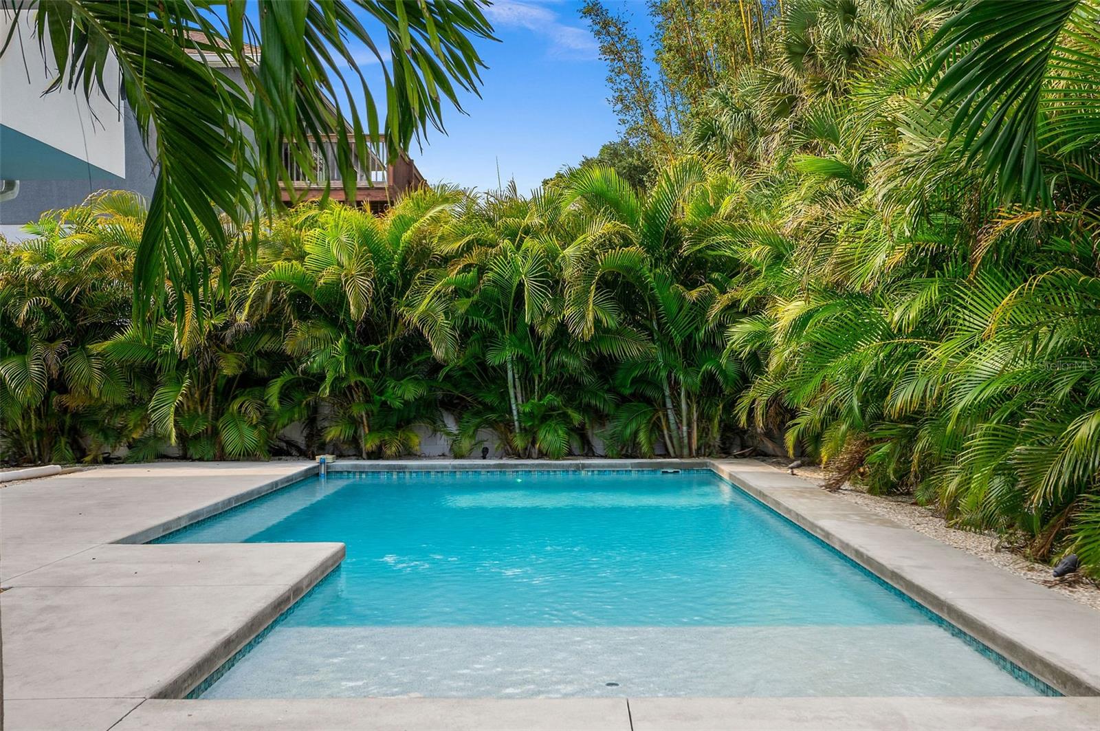 Listing photo id 22 for 5351 Moeller Avenue