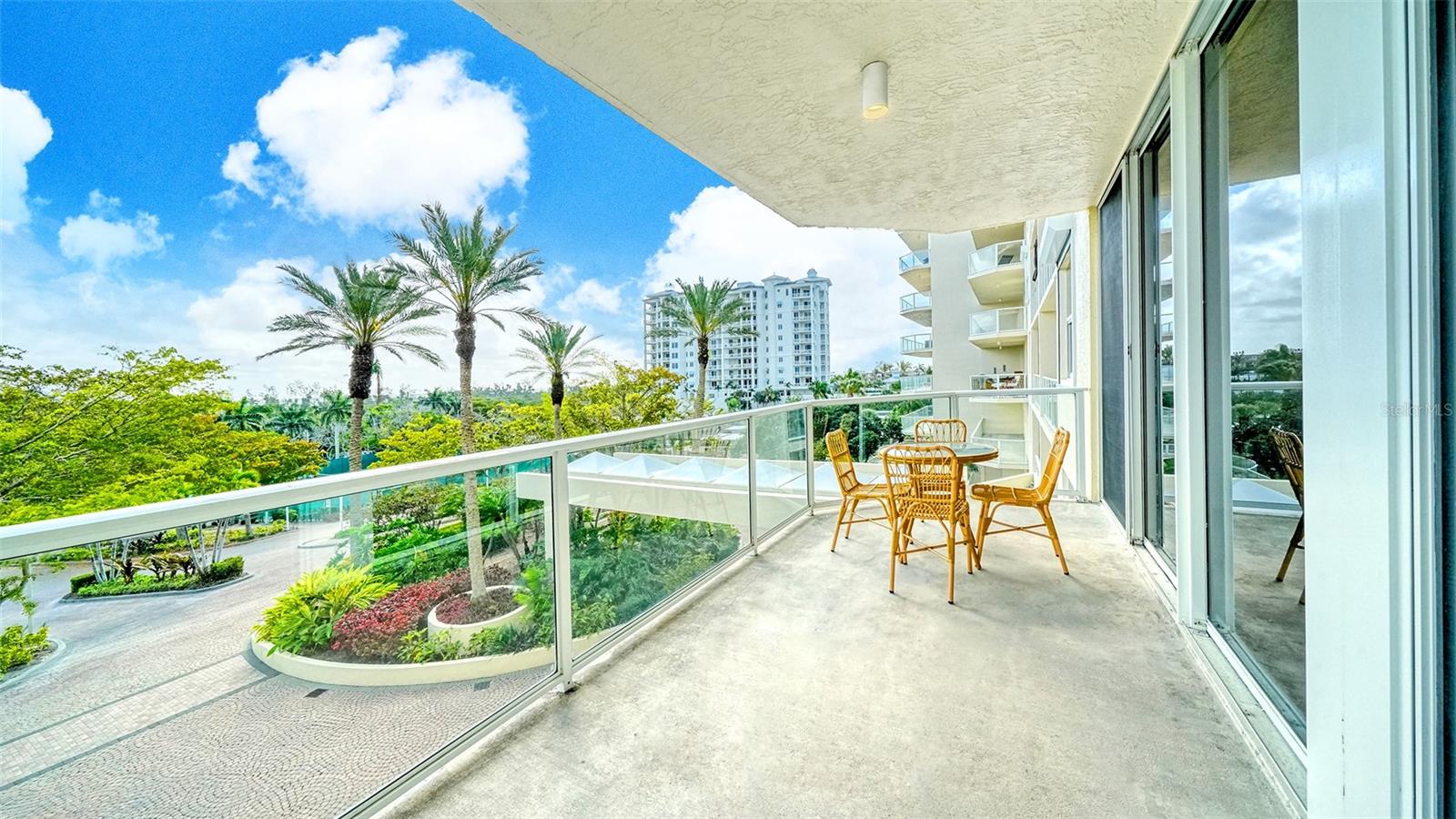 Image 12 of 54 For 1800 Benjamin Franklin Drive B308