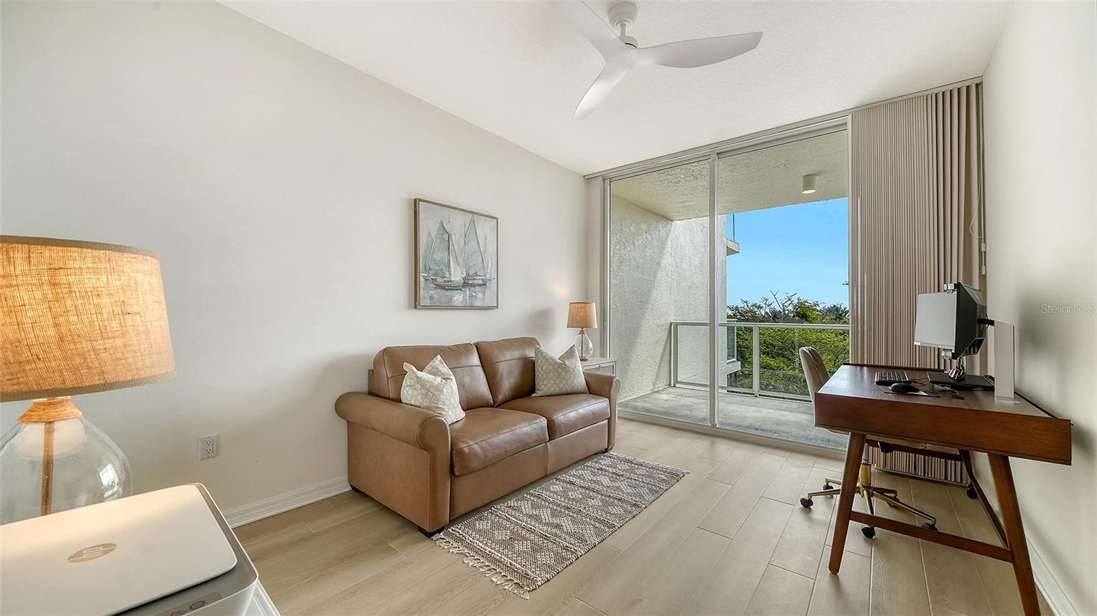 Image 31 of 54 For 1800 Benjamin Franklin Drive B308