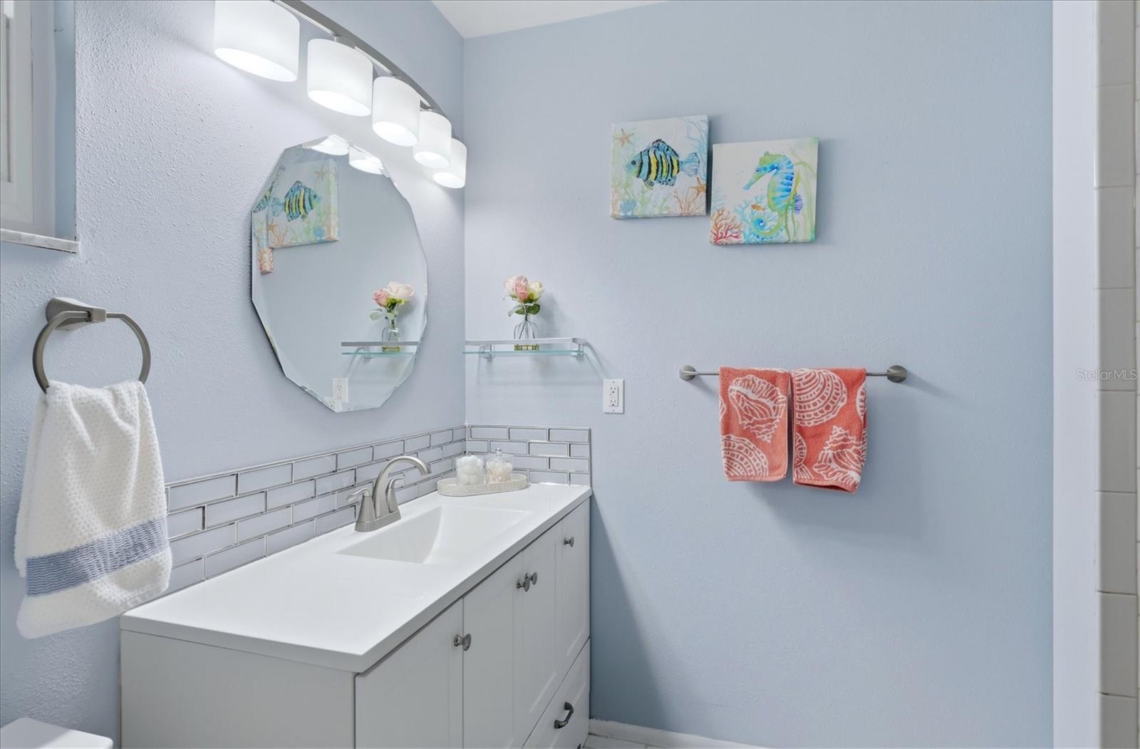 Image 18 of 41 For 1333 Glen Oaks Drive E 135