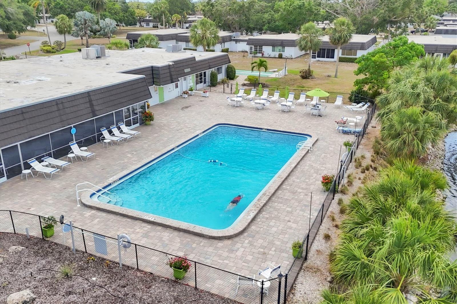 Image 36 of 41 For 1333 Glen Oaks Drive E 135