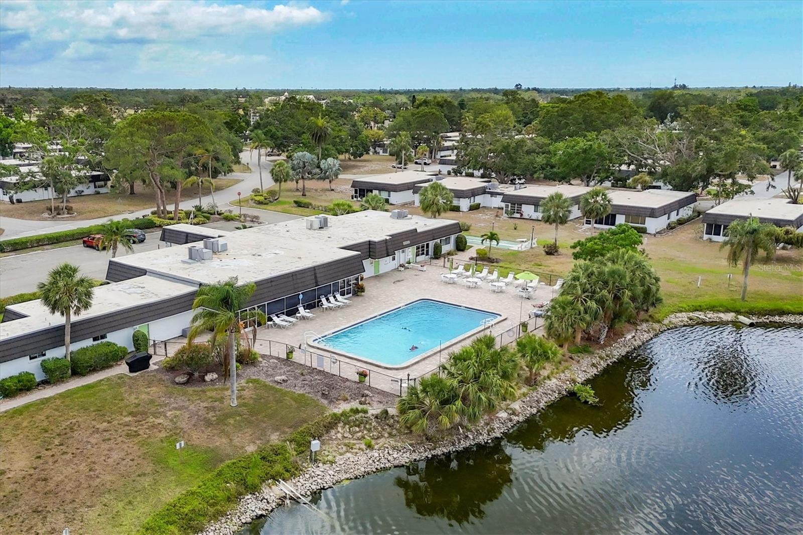 Image 40 of 41 For 1333 Glen Oaks Drive E 135