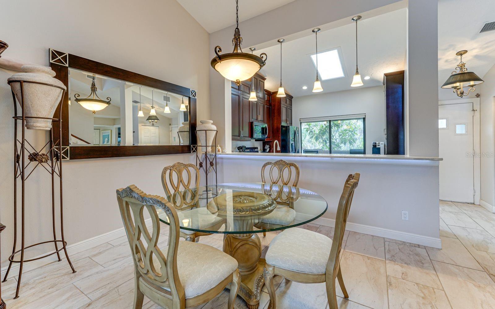 Image 13 of 50 For 5369 Lake Arrowhead Trail 17a