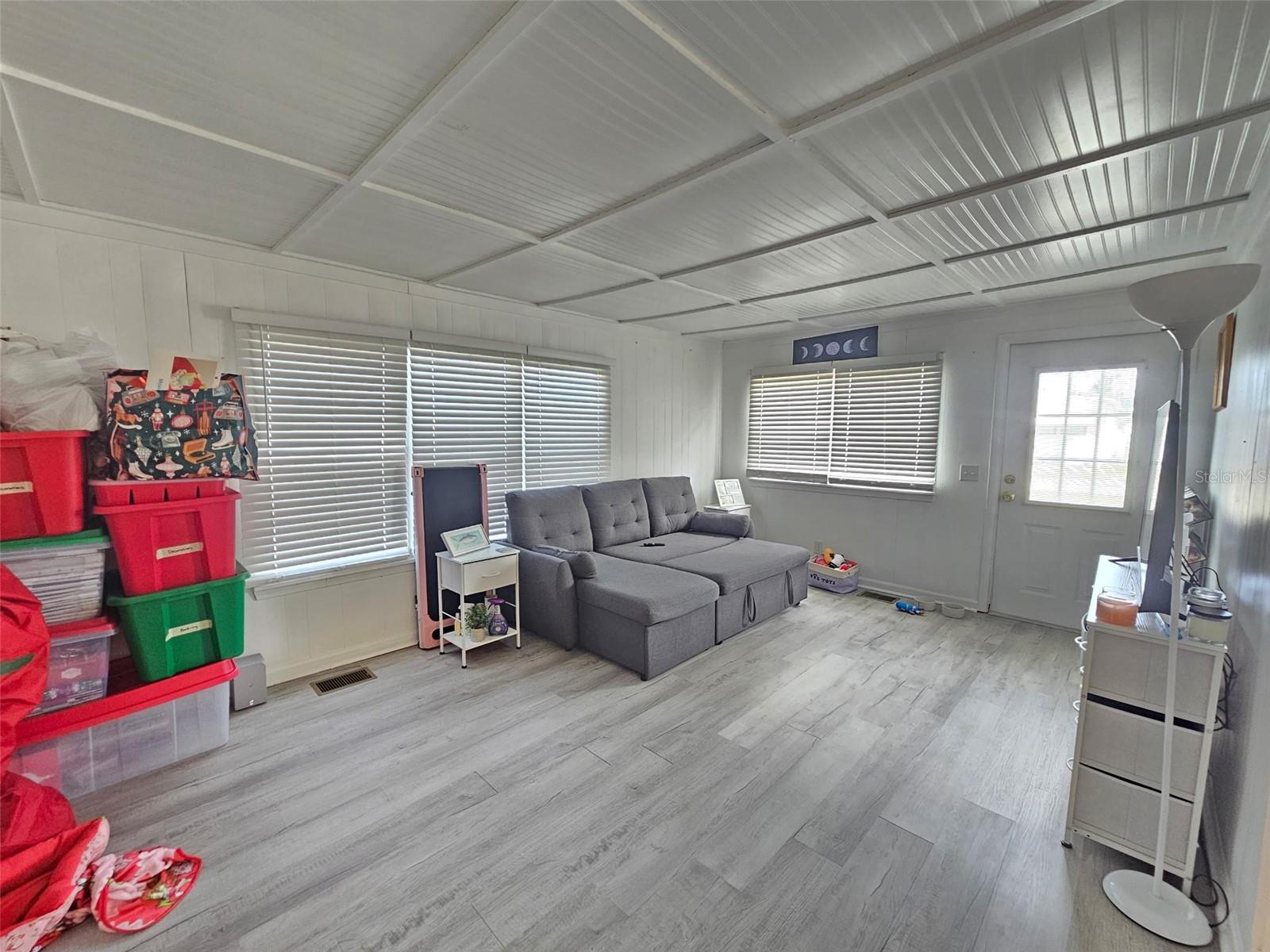 Image 4 of 14 For 321 4th Street W