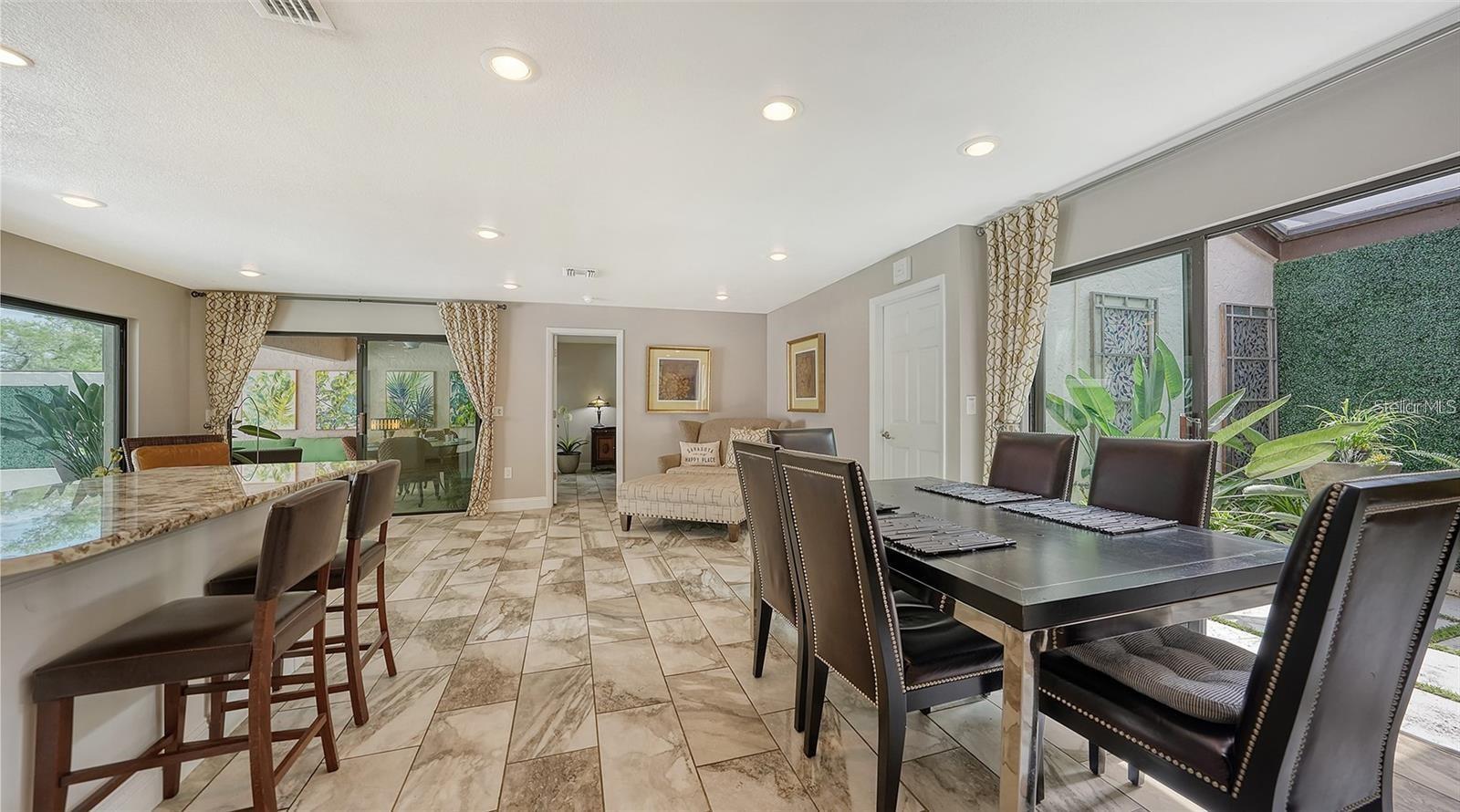 Image 12 of 48 For 3842 Glen Oaks Manor Drive