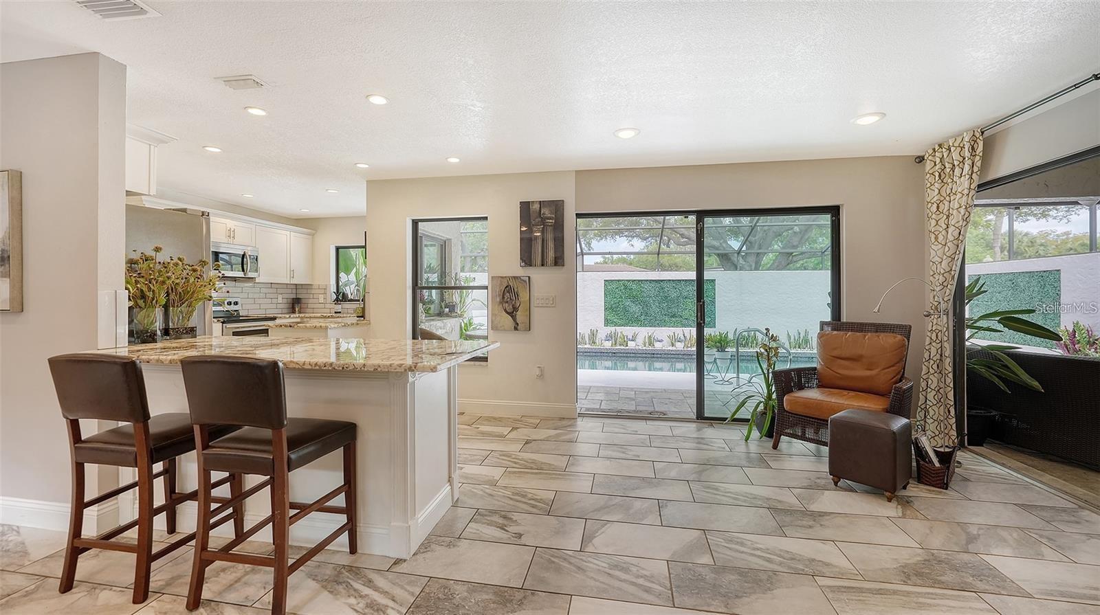 Image 17 of 48 For 3842 Glen Oaks Manor Drive