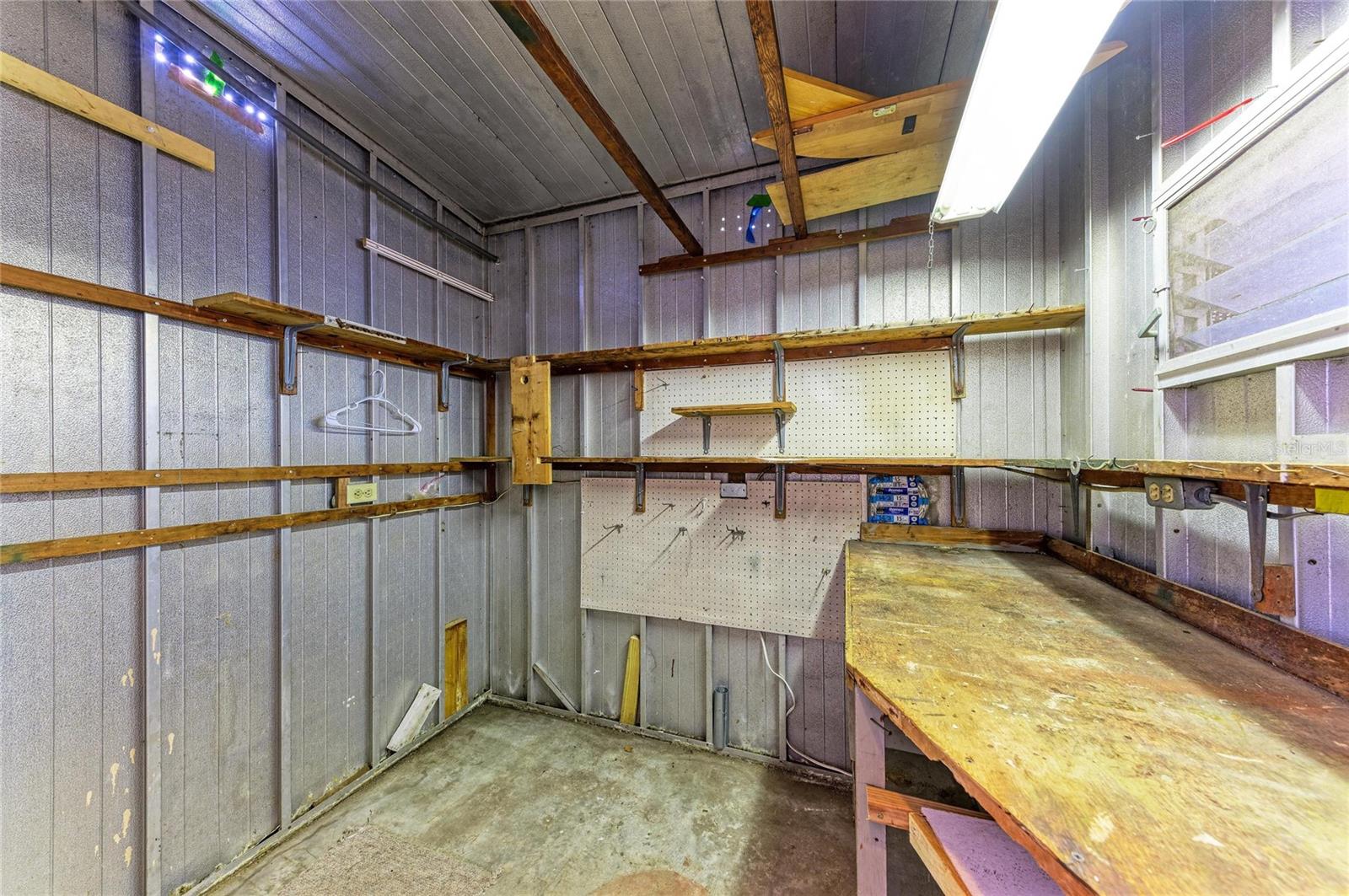 Image 31 of 38 For 709 50th Avenue Terrace W