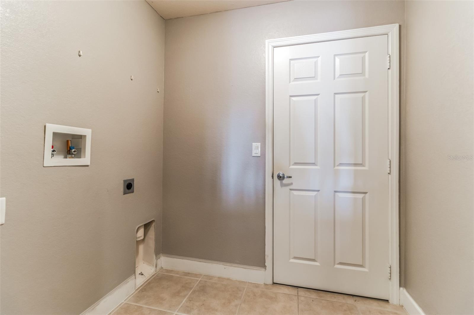 Image 12 of 21 For 17278 Acapulco Road 312